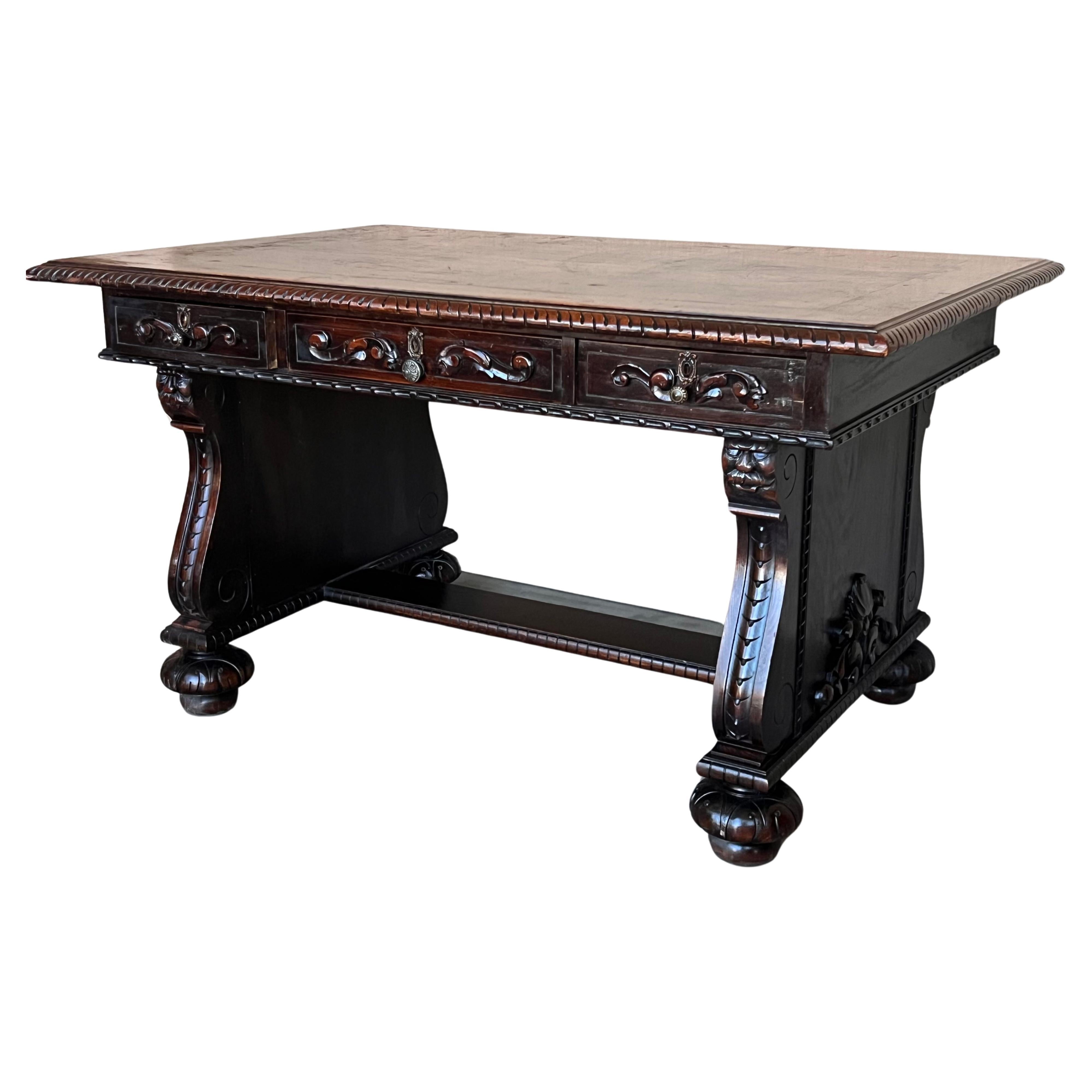 19th Century French Renaissance Desk with Three drawers For Sale