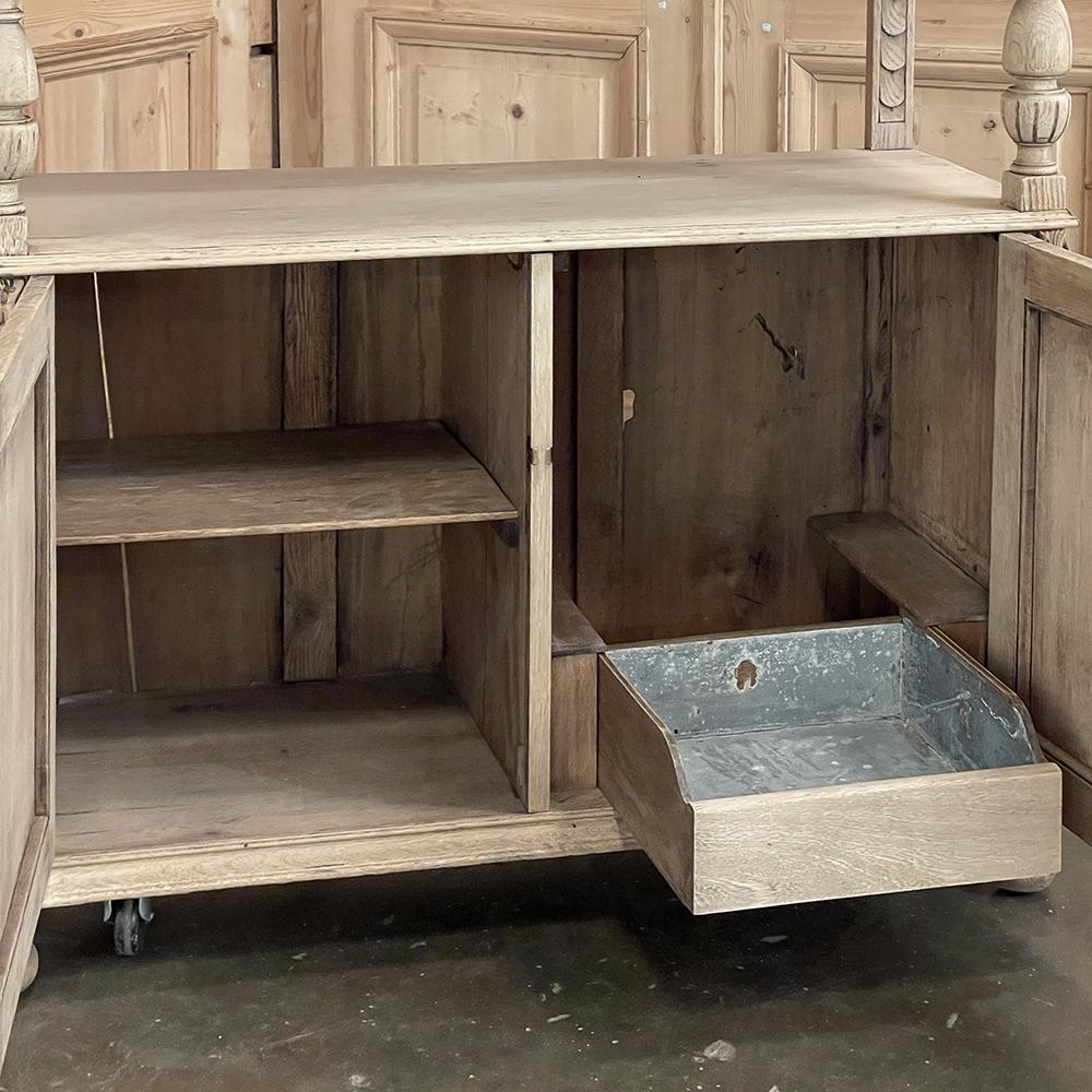 19th Century French Renaissance Dessert Buffet in Stripped Oak For Sale 2