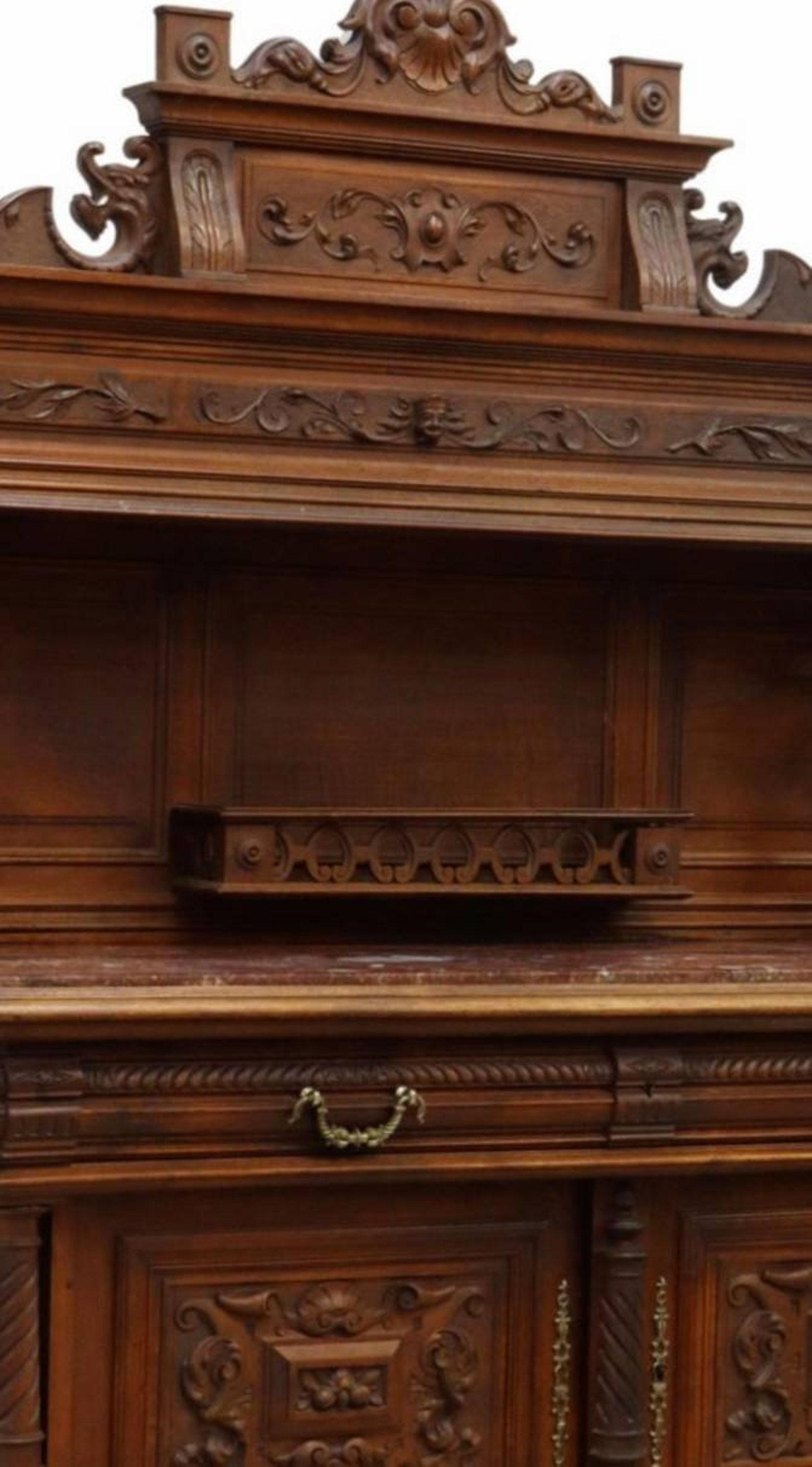 19th Century French Renaissance Henry II Walnut Buffet In Good Condition For Sale In Forney, TX