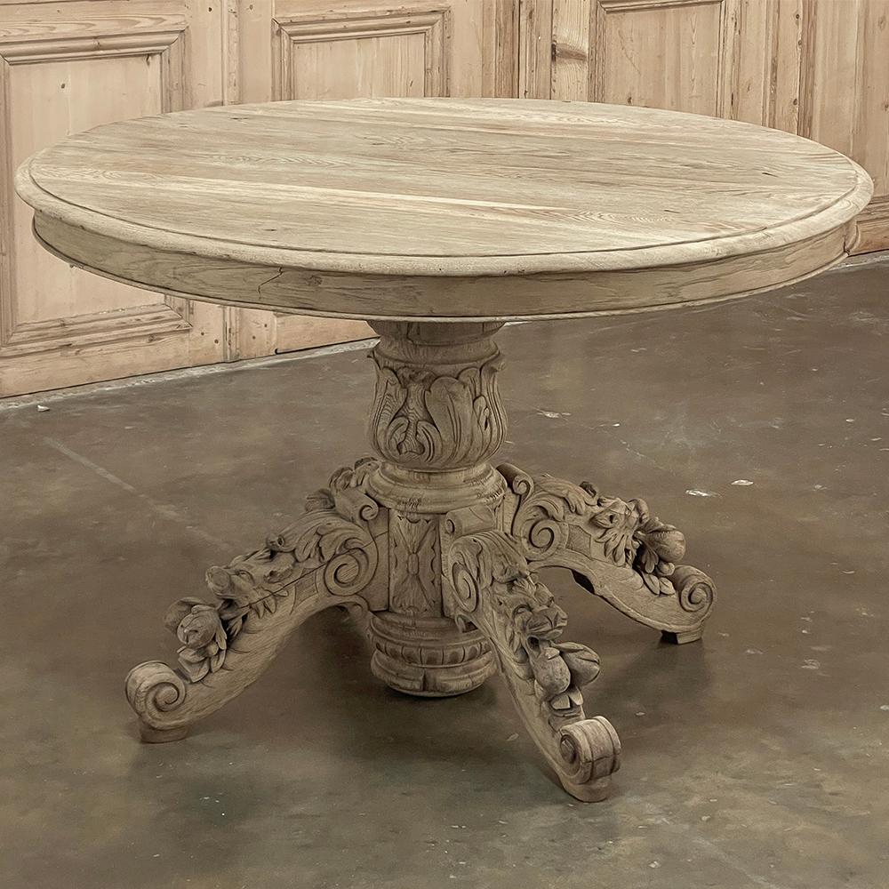 Français Table centrale ovale French Renaissance du 19e siècle ~ Table de salle à manger en chêne décapé en vente