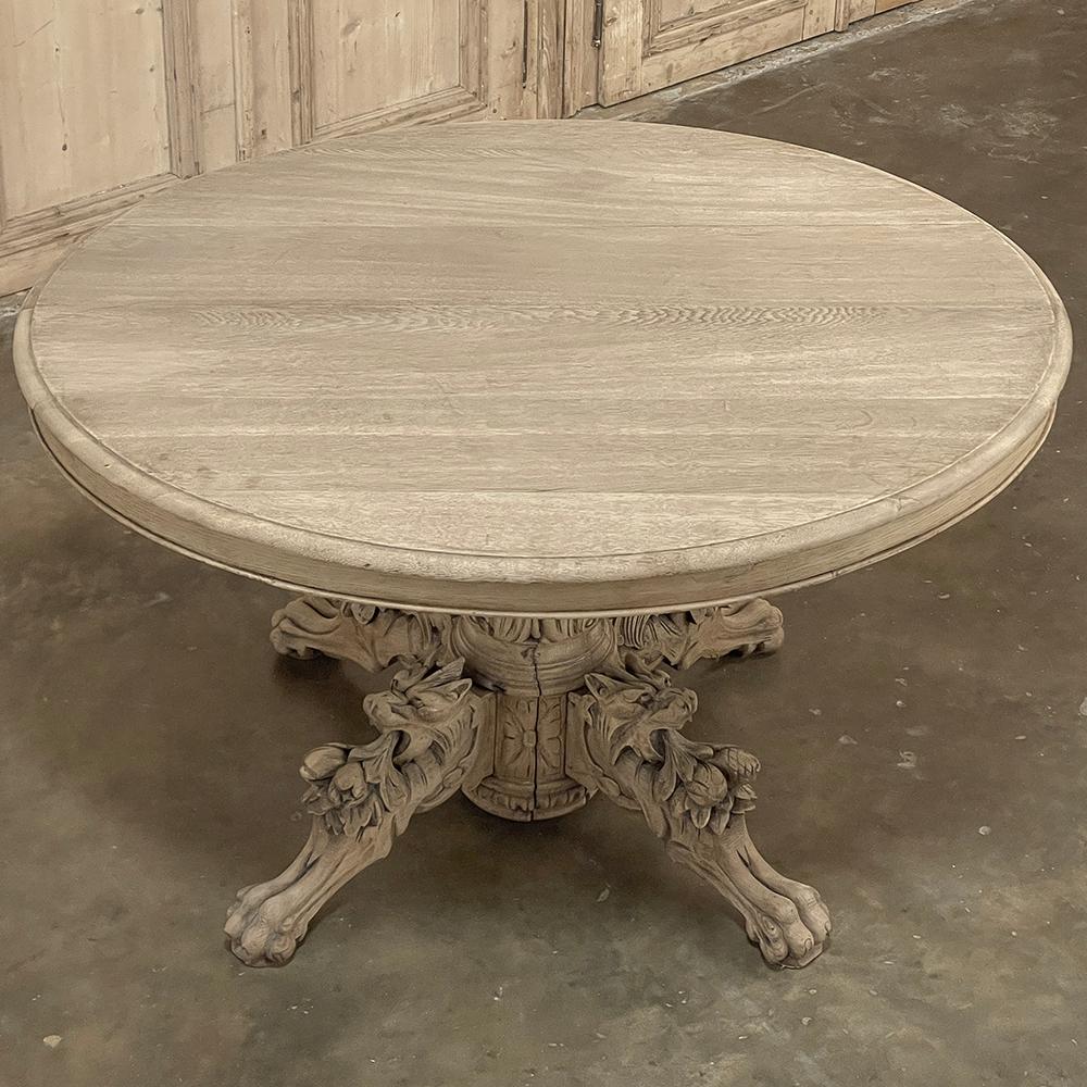 19th Century French Renaissance Oval Center Table ~ Esstisch aus gestrippter Eiche (Handgeschnitzt) im Angebot