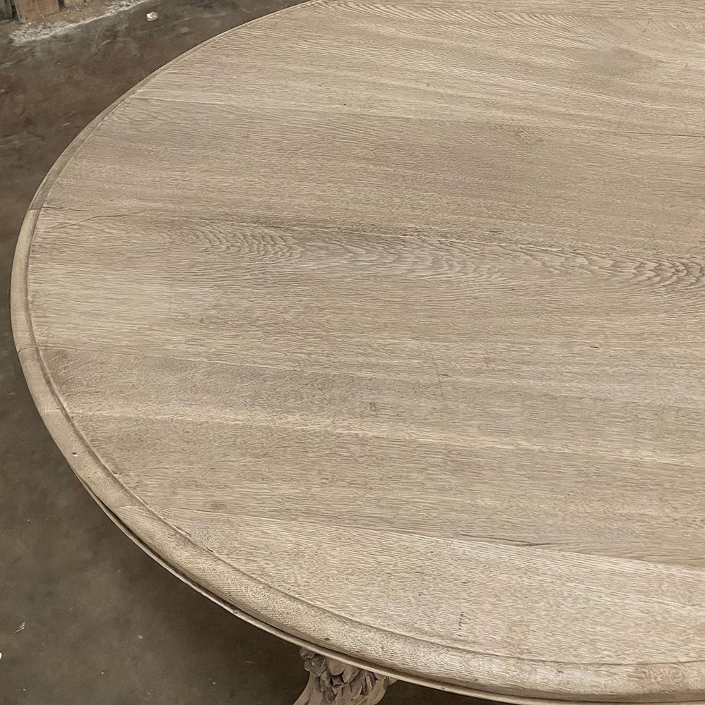 Table centrale ovale French Renaissance du 19e siècle ~ Table de salle à manger en chêne décapé Bon état - En vente à Dallas, TX