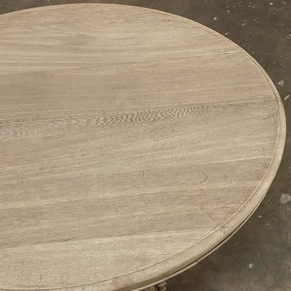 Fin du XIXe siècle Table centrale ovale French Renaissance du 19e siècle ~ Table de salle à manger en chêne décapé en vente
