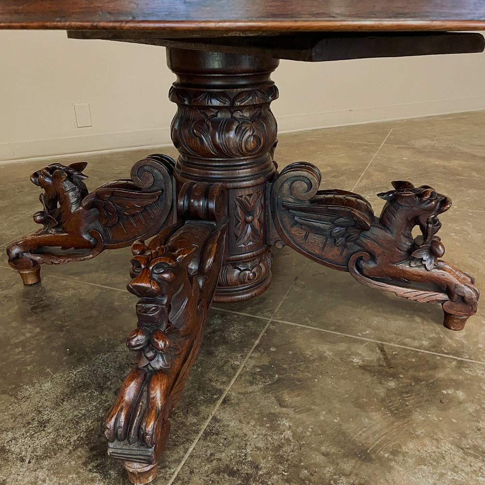 Ovaler Mitteltisch der französischen Renaissance des 19. Jahrhunderts im Zustand „Gut“ im Angebot in Dallas, TX