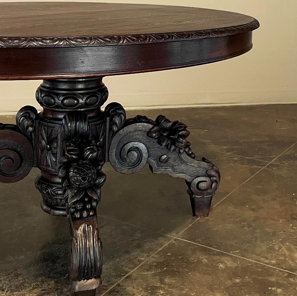 19th Century French Renaissance Oval Center Table For Sale 1