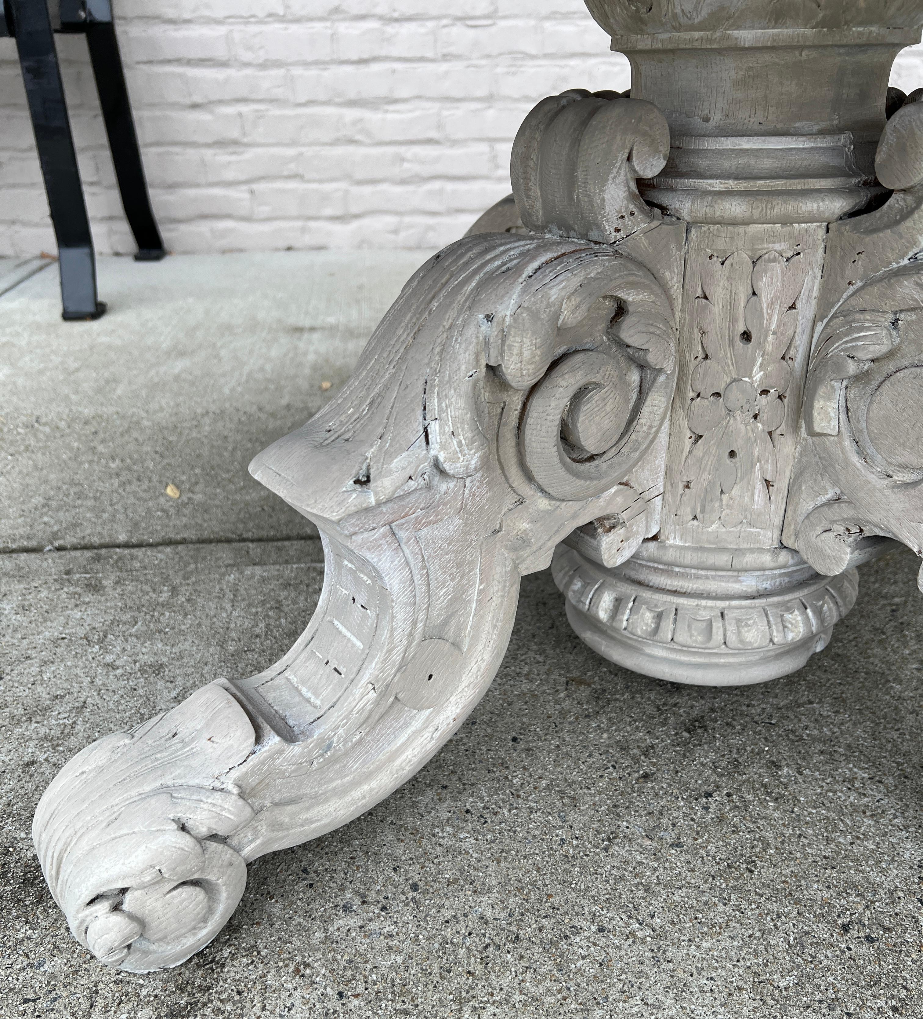 19th Century French Renaissance Oval Coffee Table In Good Condition In Alpharetta, GA