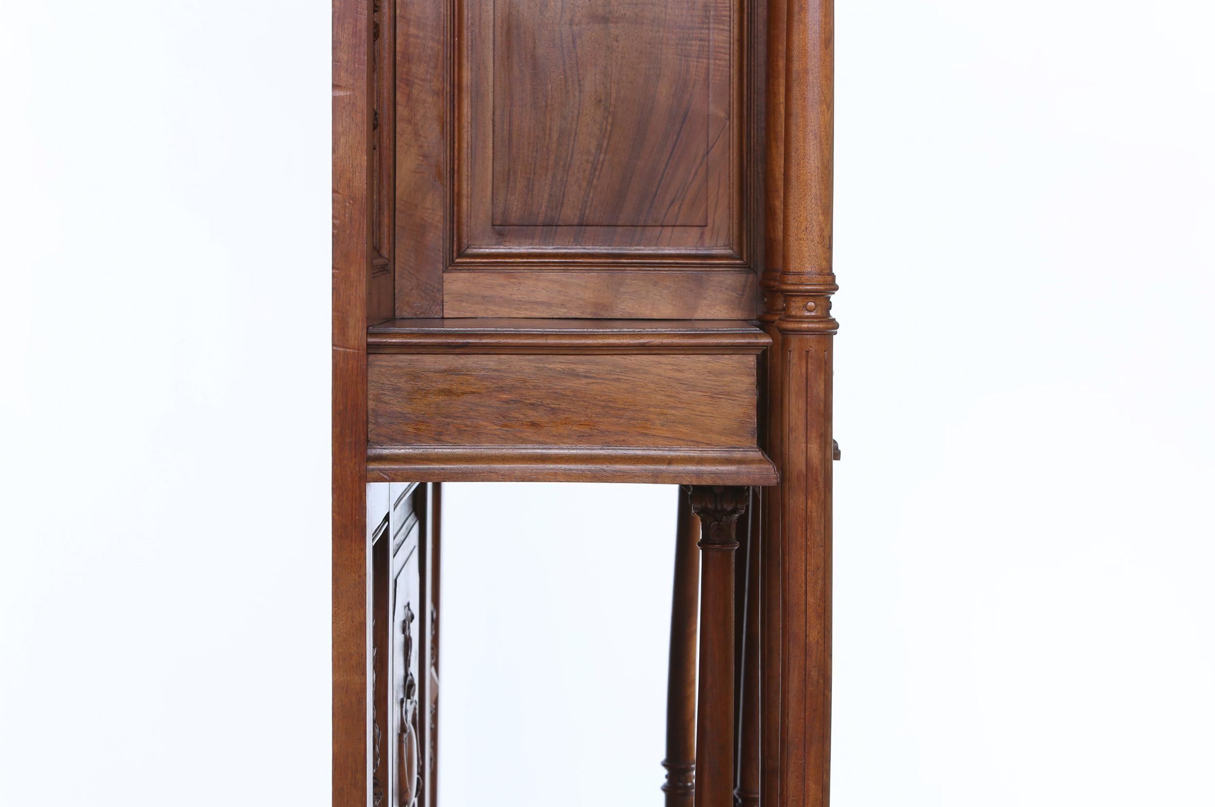 19th Century French Renaissance Revival Display Cabinet For Sale 5