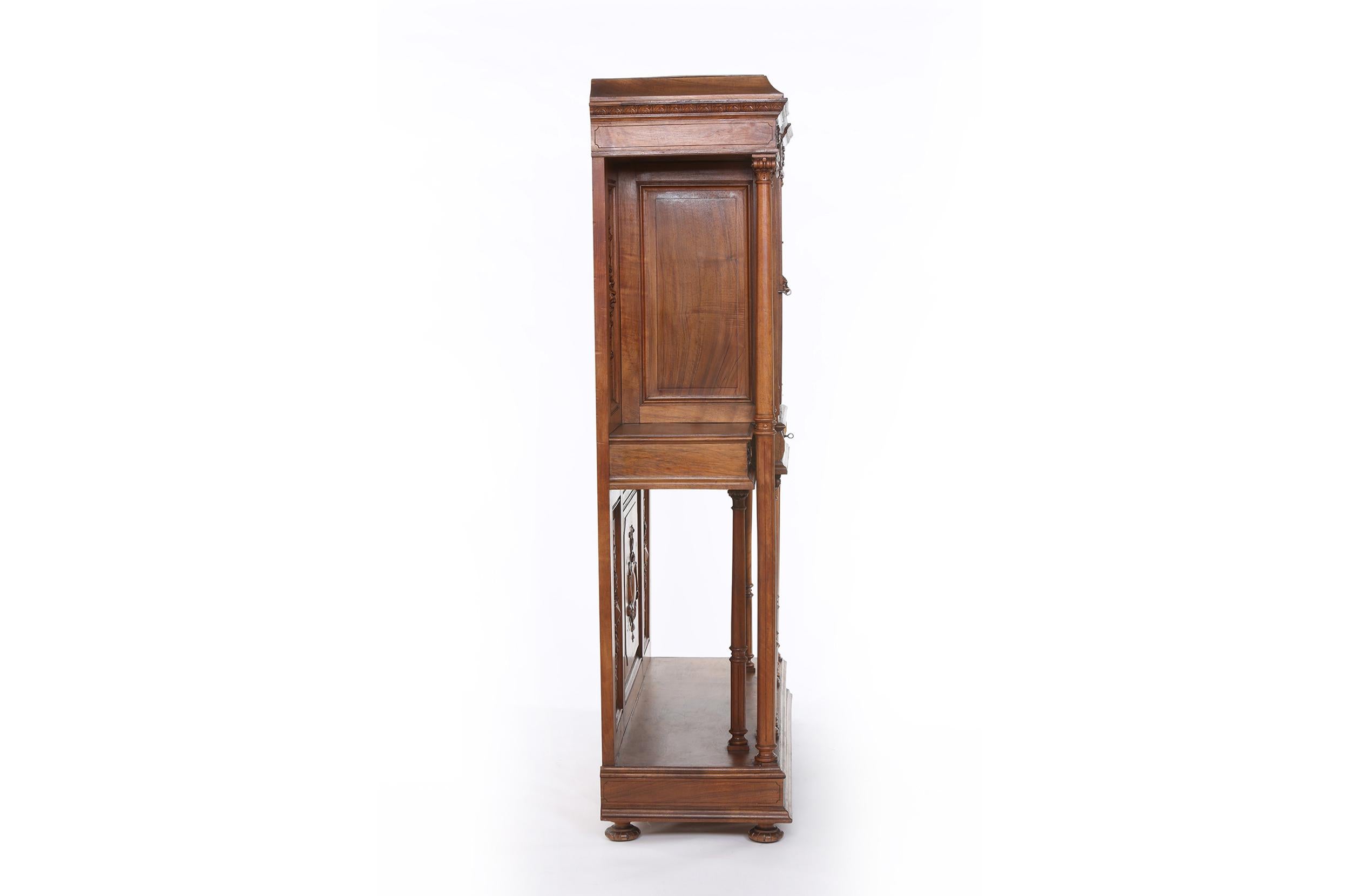 Hand-Carved 19th Century French Renaissance Revival Display Cabinet For Sale