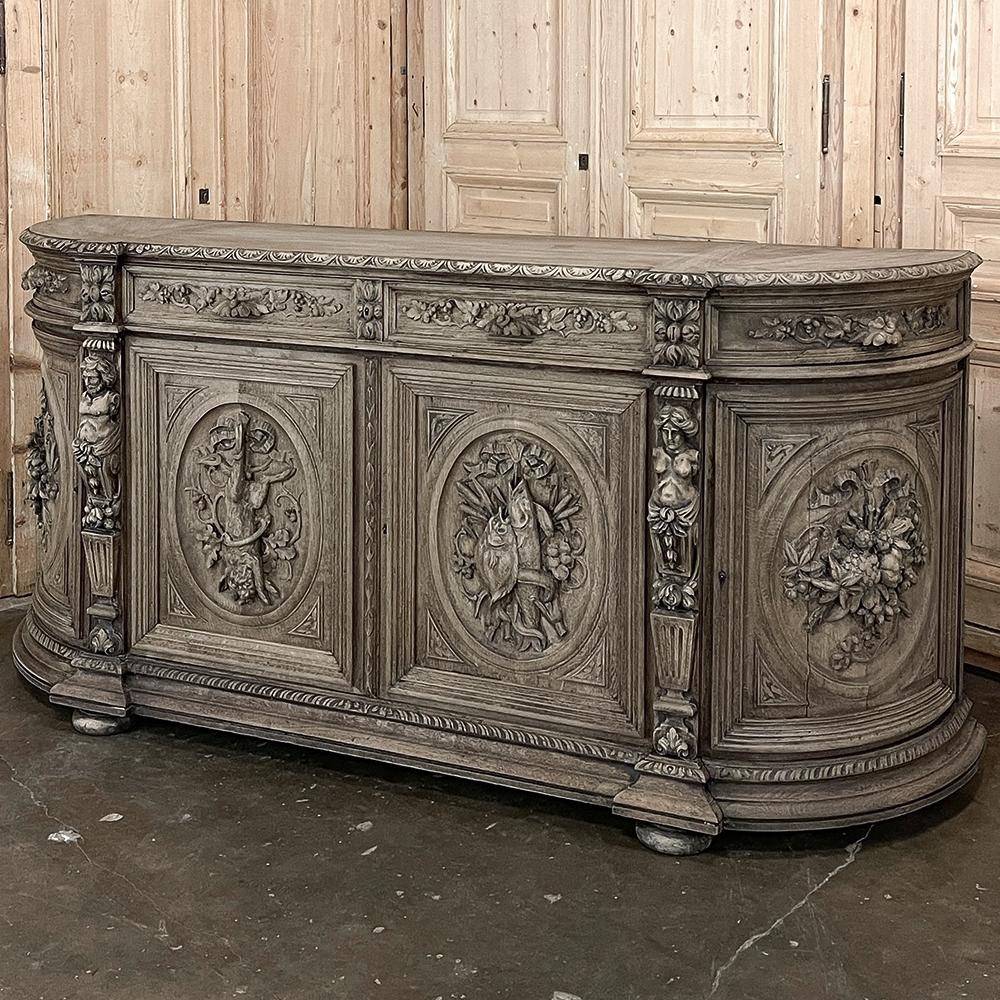 Hand-Carved 19th Century French Renaissance Revival Hunt Buffet For Sale