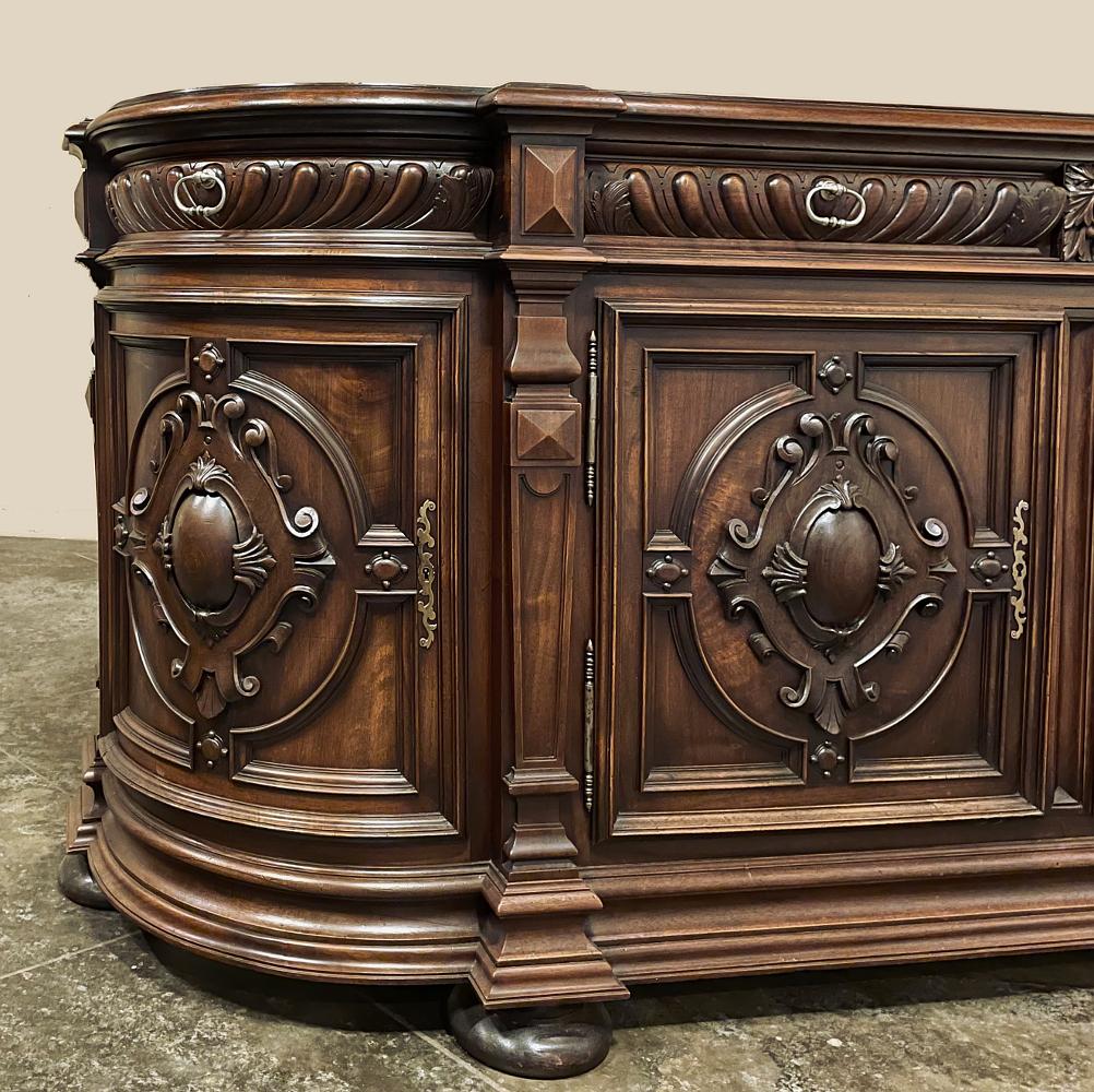 19th Century French Renaissance Revival Walnut Buffet For Sale 6