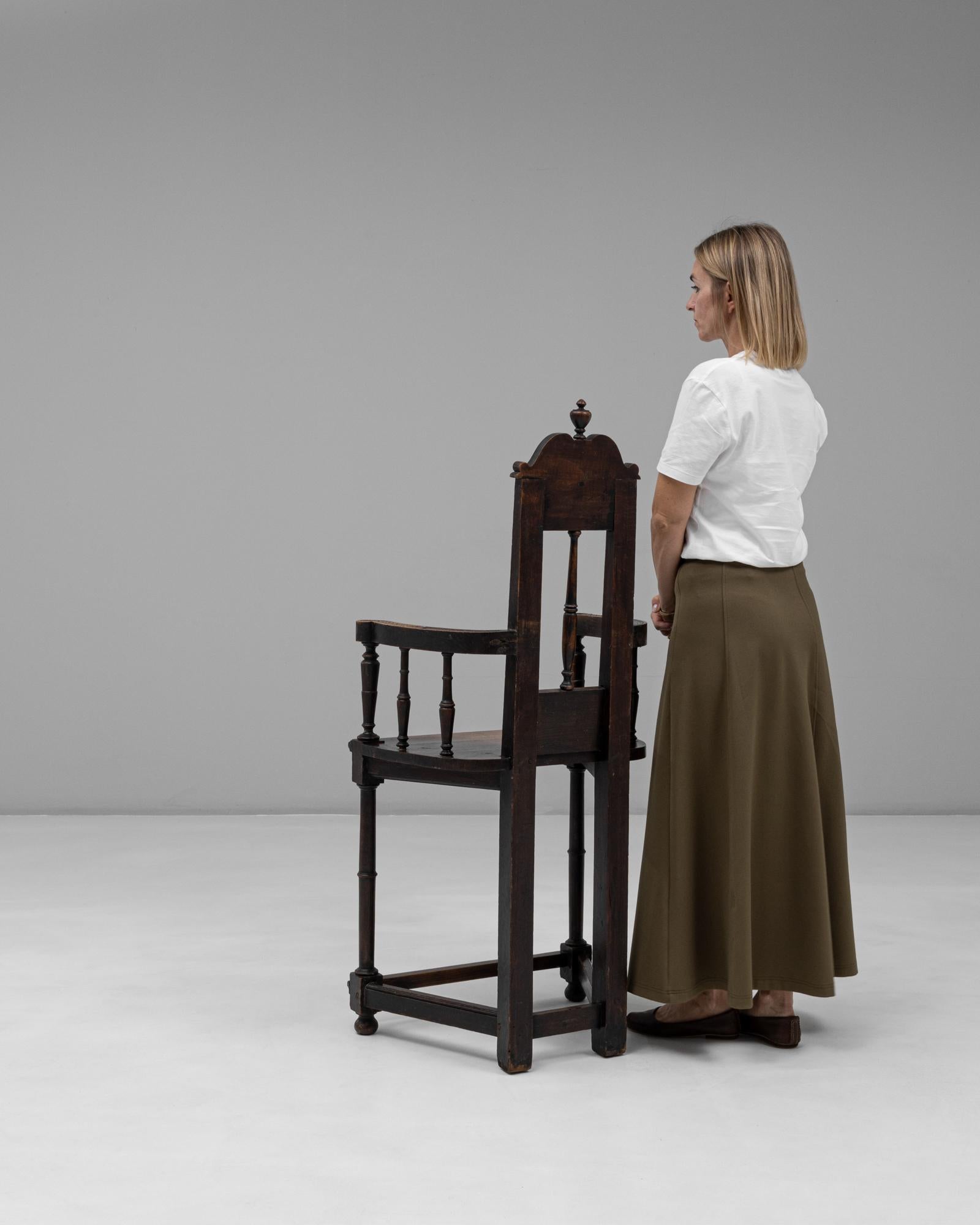 Sillón de madera renacentista francés del siglo XIX con pátina original Madera en venta