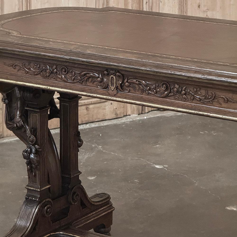 19. Jahrhundert Französisch Renaissance skulpturale Leder oben Schreibtisch ~ Schreibtisch im Angebot 3