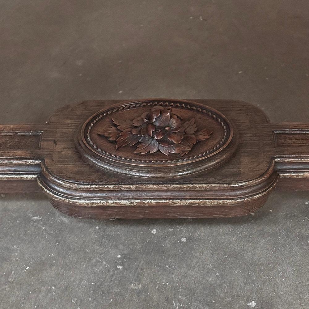 19. Jahrhundert Französisch Renaissance skulpturale Leder oben Schreibtisch ~ Schreibtisch im Angebot 4