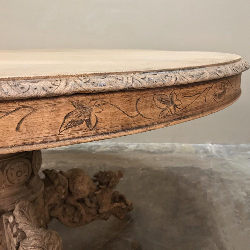 19th Century French Renaissance Stripped Oak Oval Hunt Table 8
