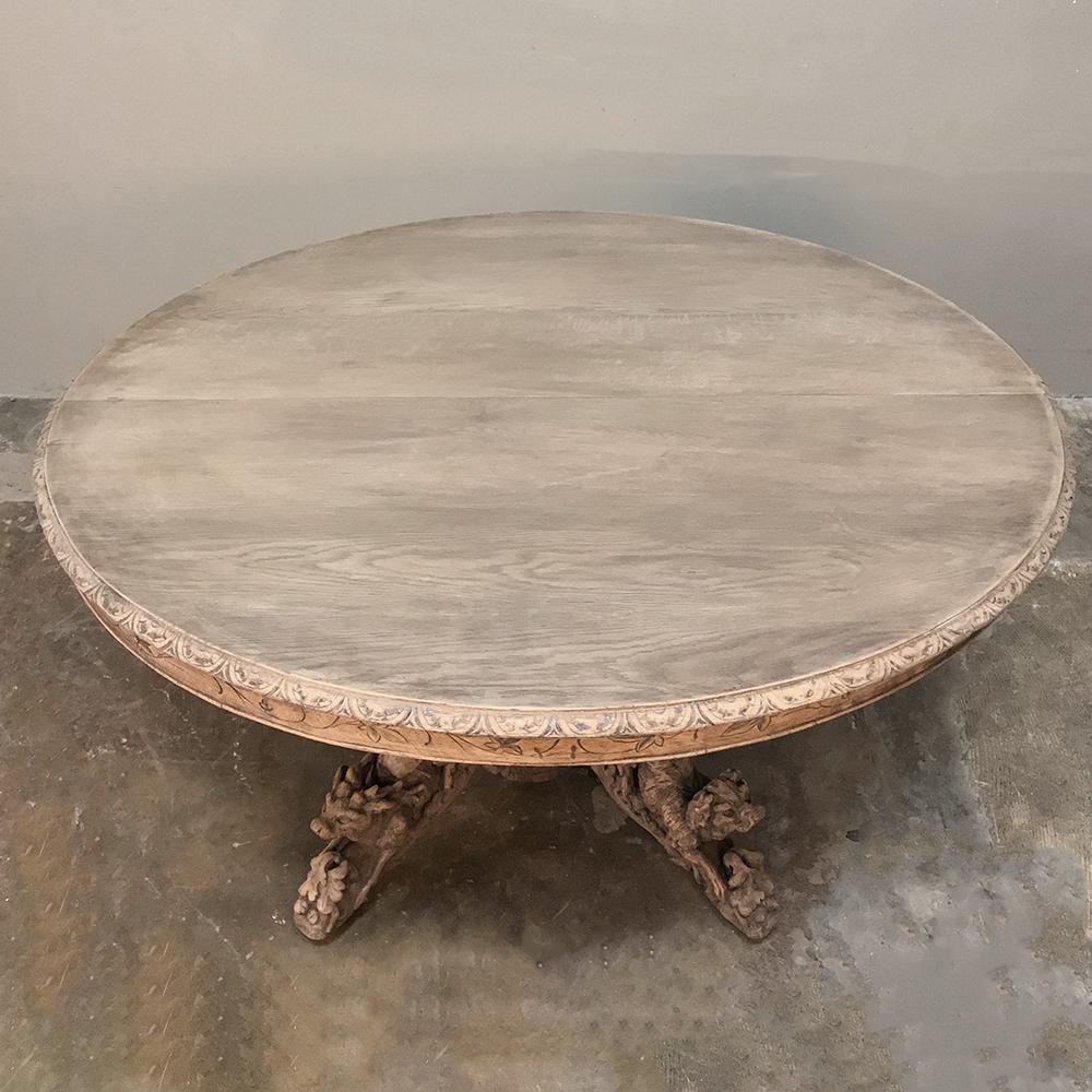 19th Century French Renaissance Stripped Oak Oval Hunt Table In Good Condition In Dallas, TX