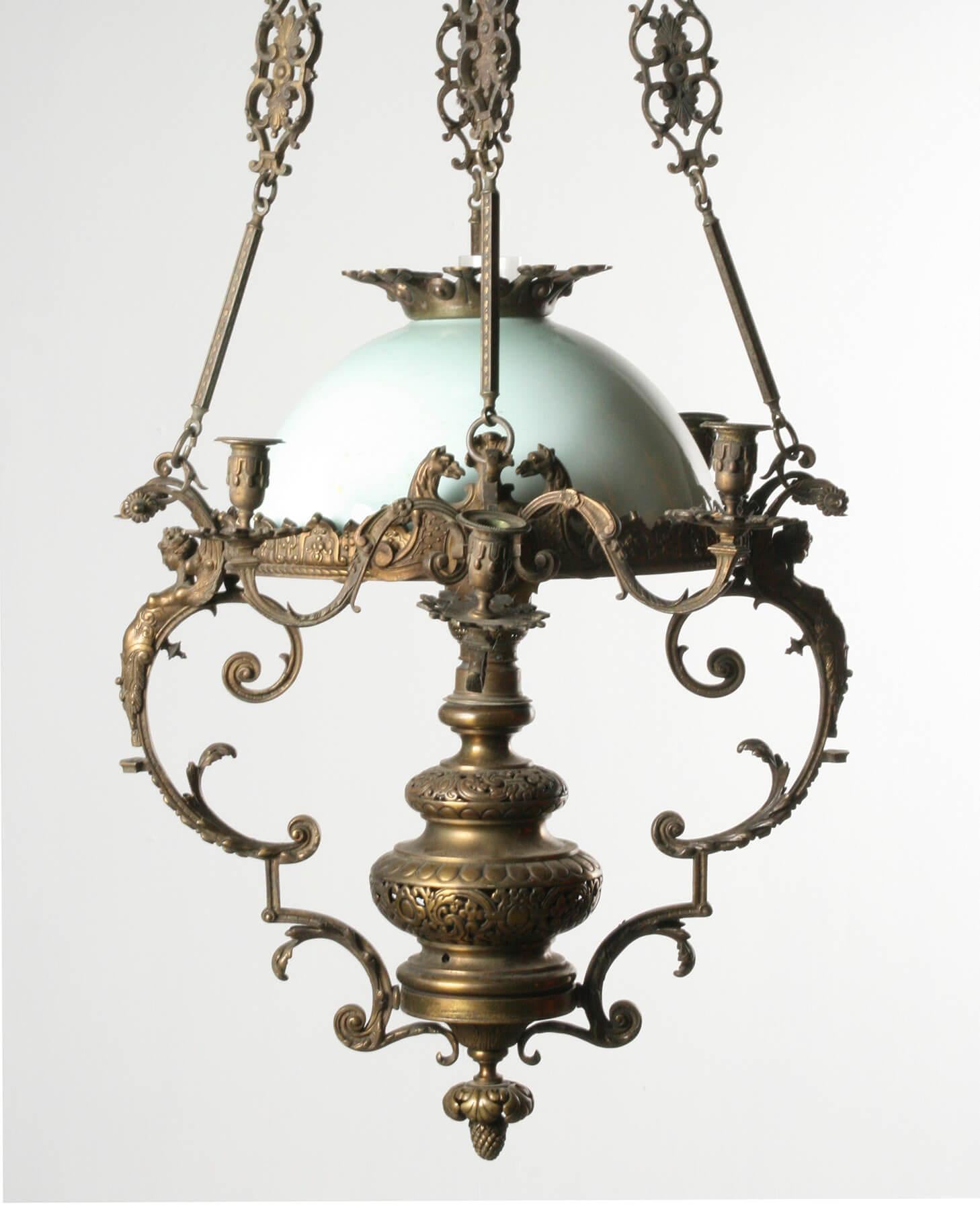 Napoléon III Lampe à suspension à huile en bronze de style Renaissance française du XIXe siècle en vente
