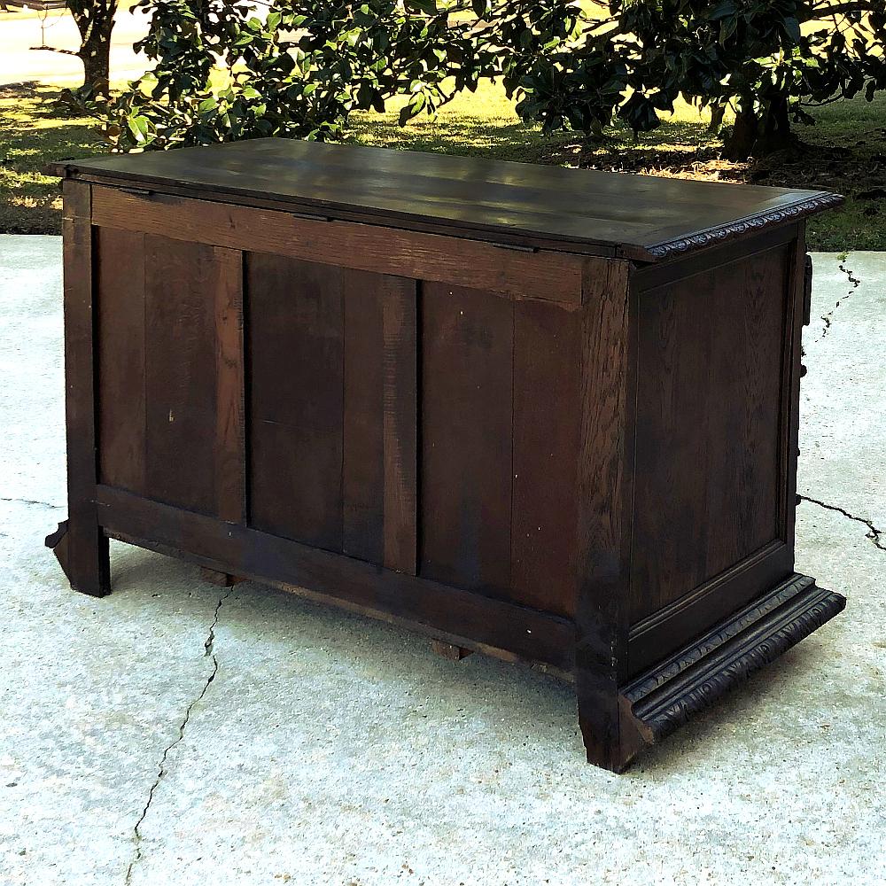 19th Century French Renaissance Trunk with Grape and Wheat Harvest For Sale 7