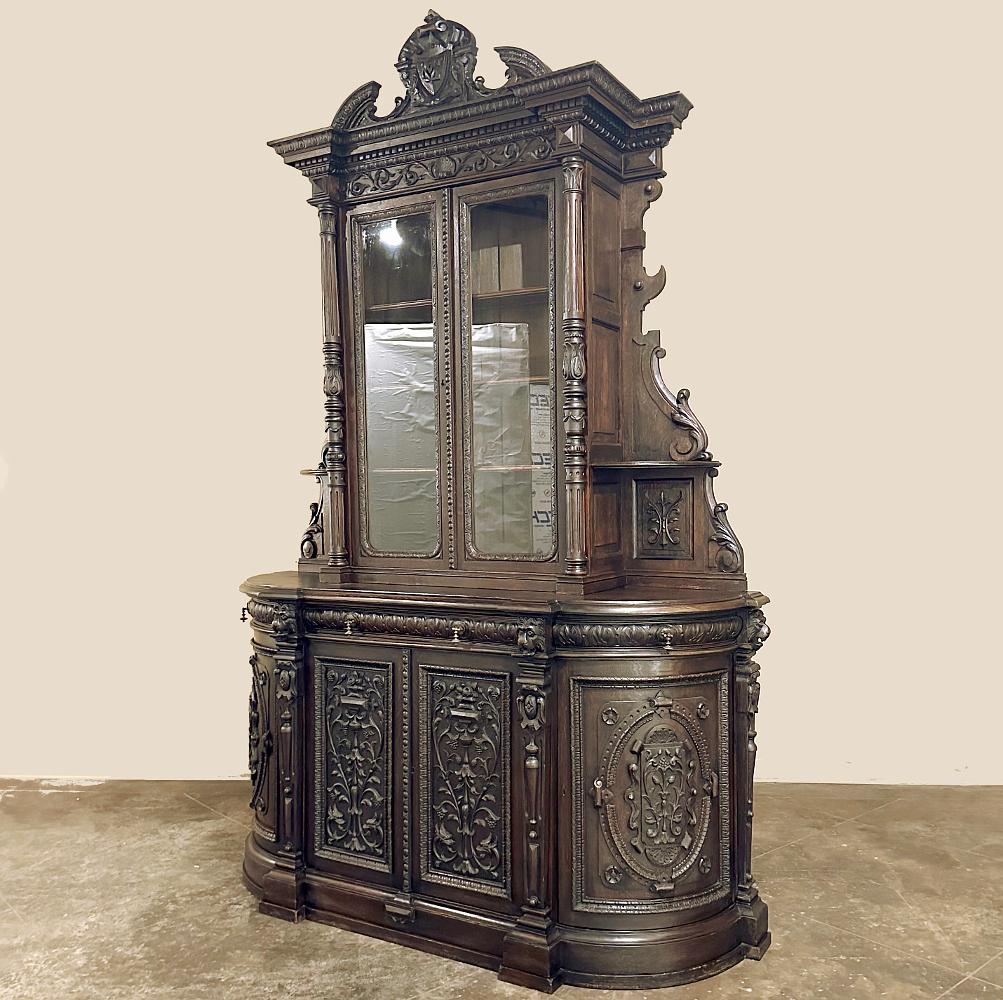 La libreria a due piani rinascimentale francese del XIX secolo ~ Bibliotheque è un esempio impressionante del raffinato stile rinascimentale, a volte indicato come HENRY II, con un'architettura che supera i 9 piedi di altezza ma che, grazie ai lati