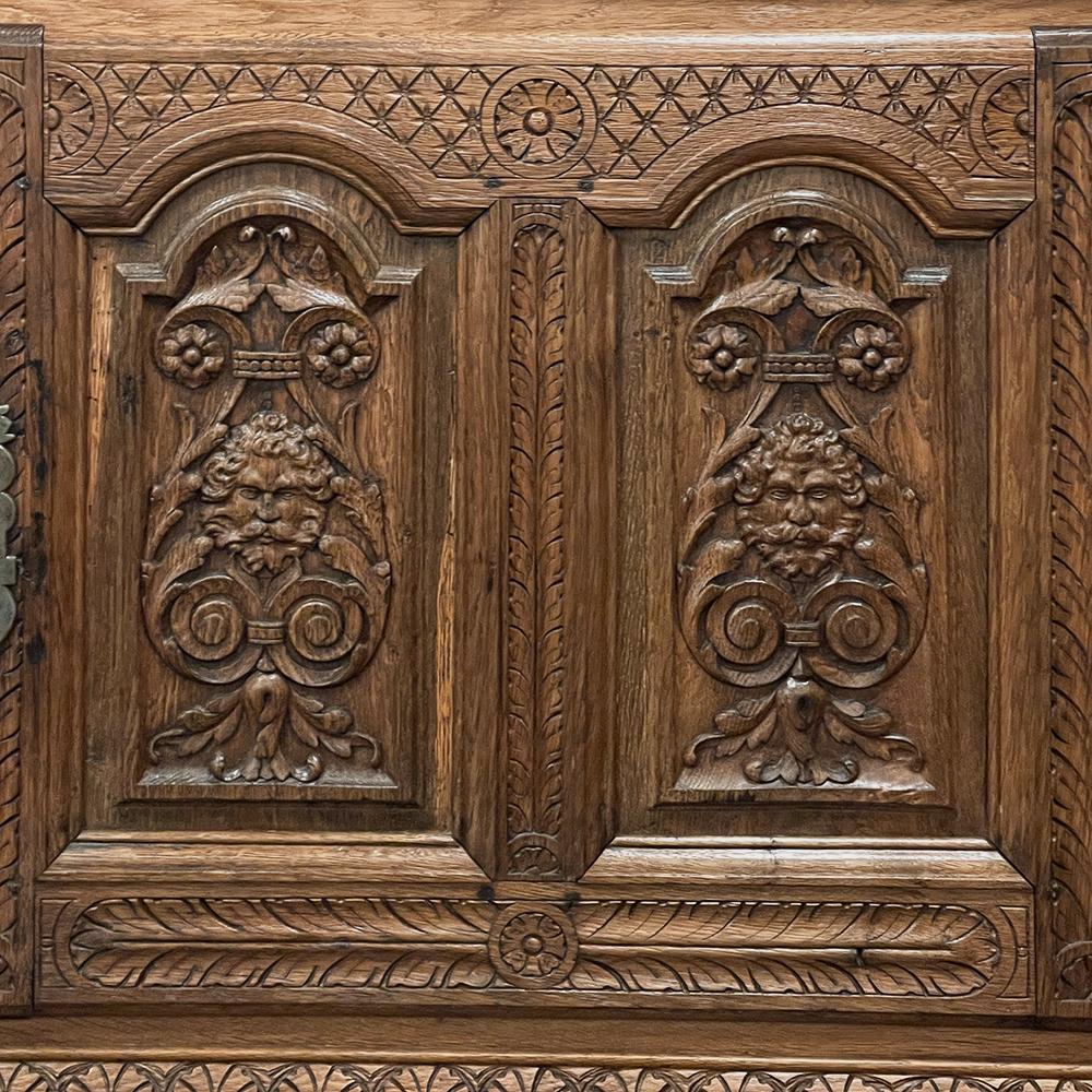 Cabinet à deux niveaux French Renaissance du 19e siècle en vente 7