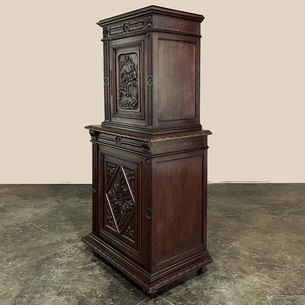 Renaissance Revival 19th Century French Renaissance Two-Tiered Cabinet For Sale