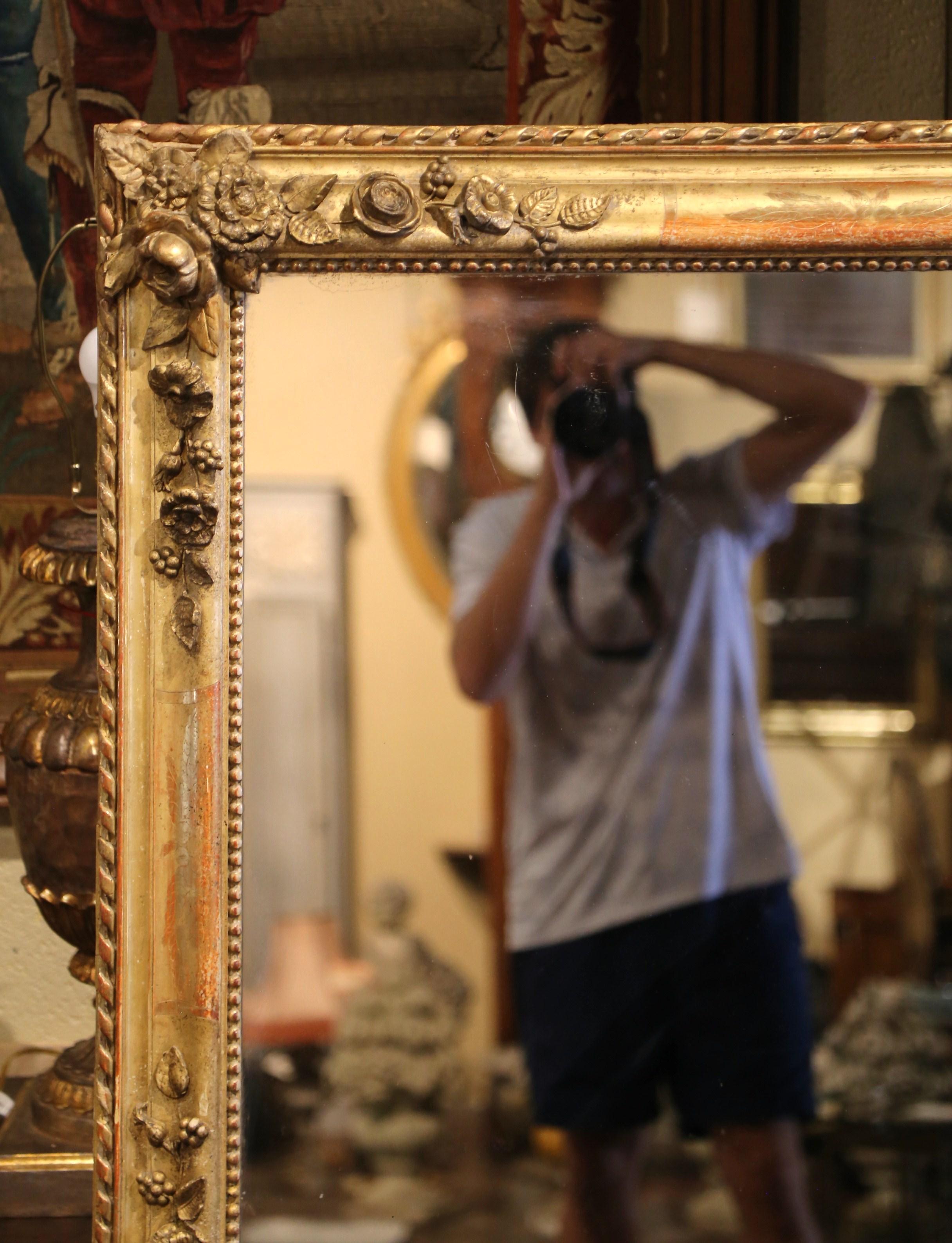 19th Century French Restauration Carved Gilt Mirror with Floral & Fruit Motifs For Sale 1