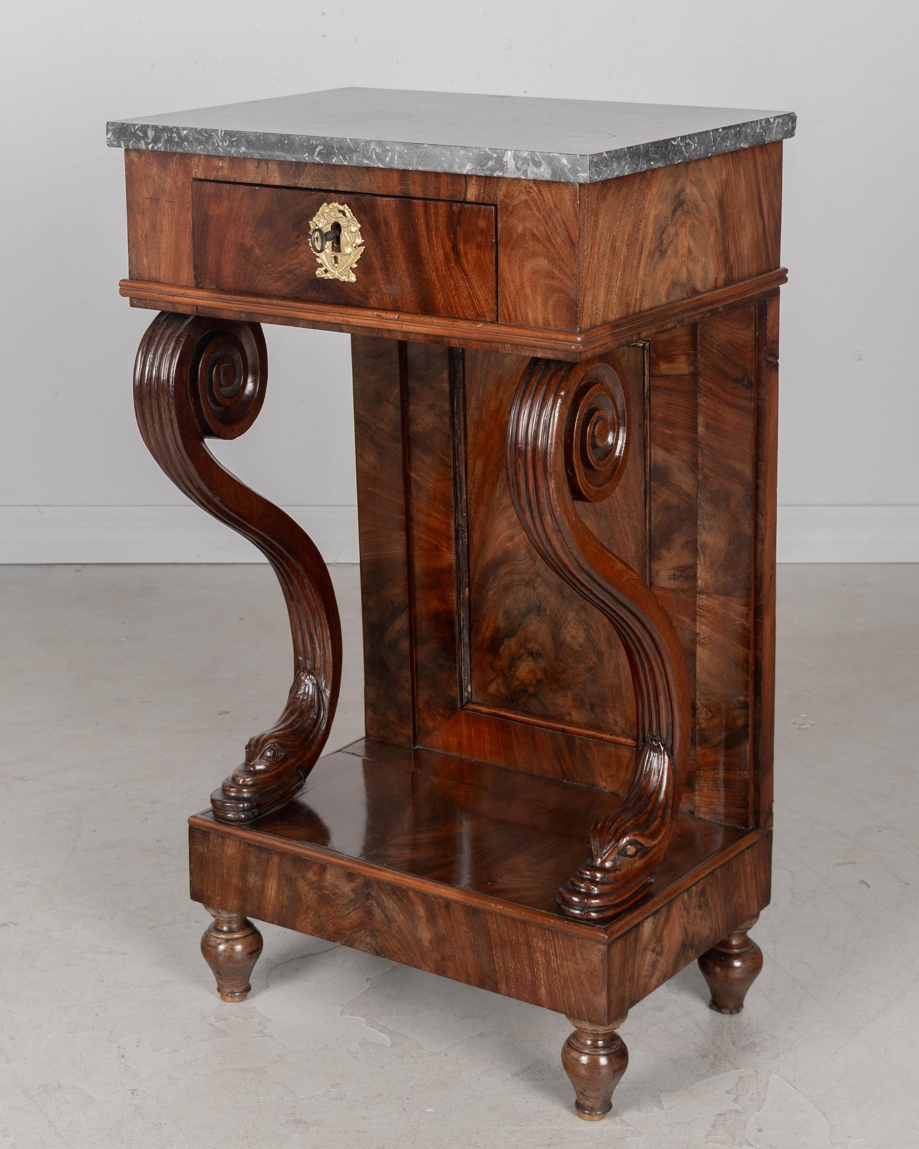 Restaurazione Console in mogano di restauro francese del XIX secolo in vendita