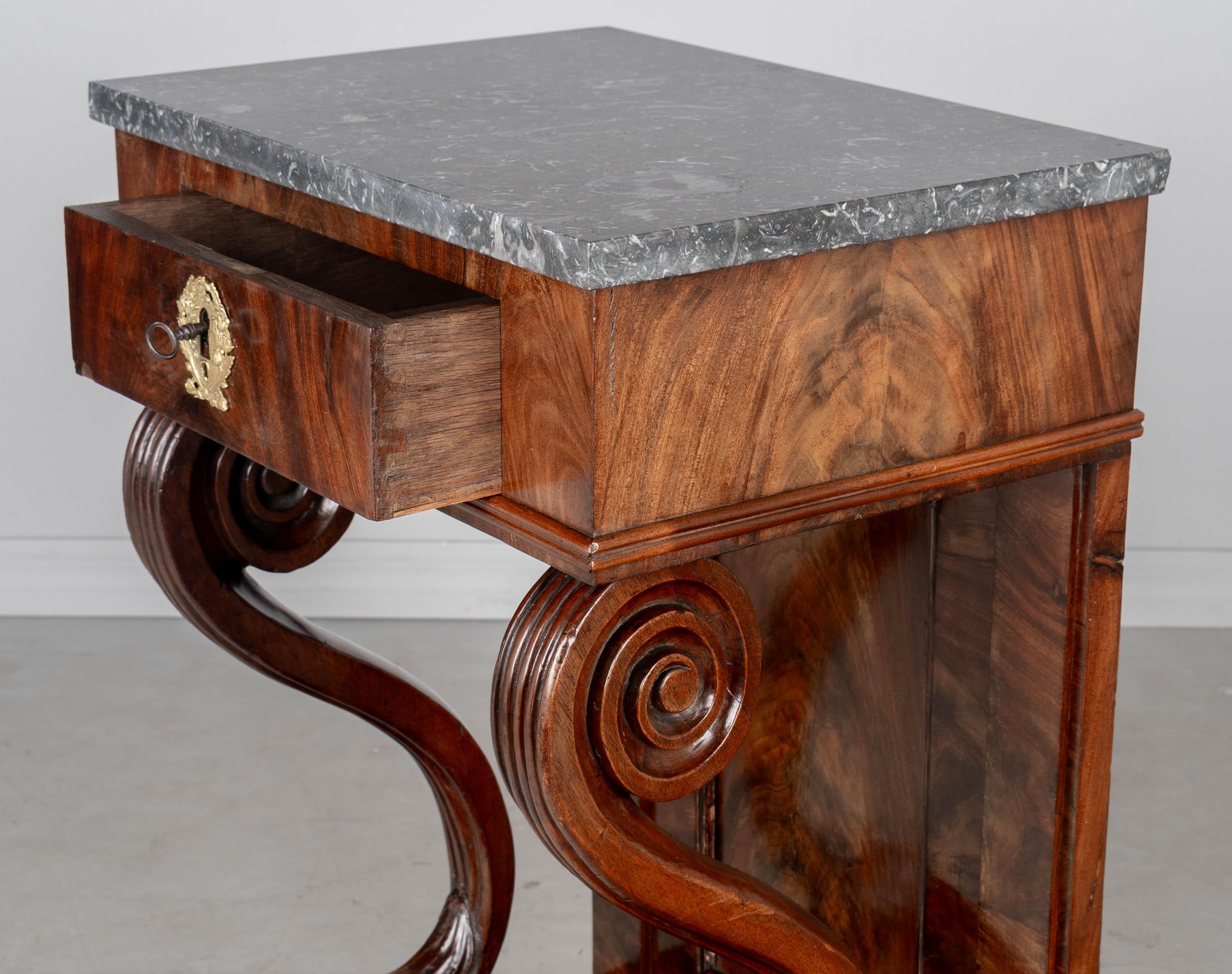 Console in mogano di restauro francese del XIX secolo in vendita 2