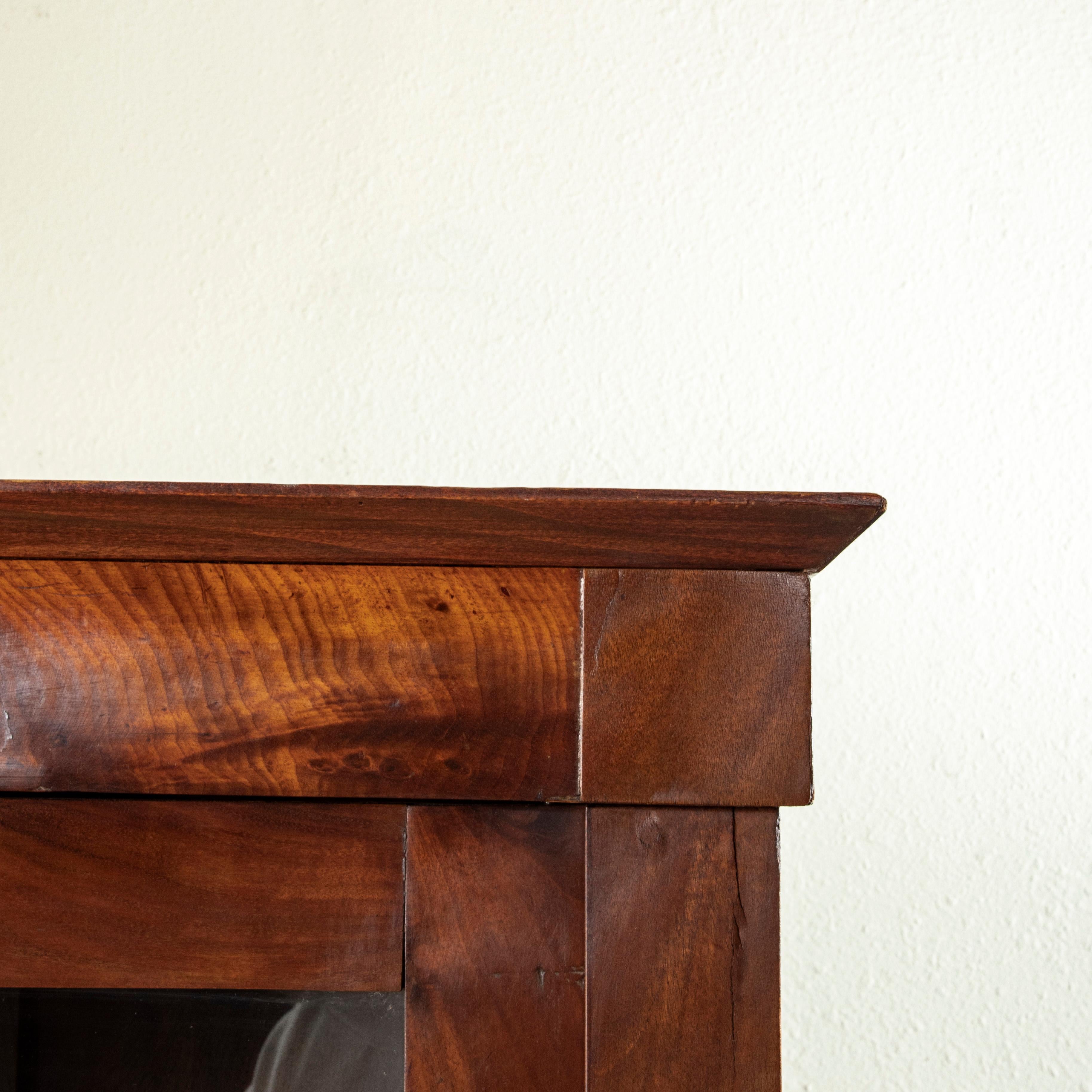 19th Century French Restauration Style Mahogany Bookcase, Vitrine, Bibliotheque For Sale 6