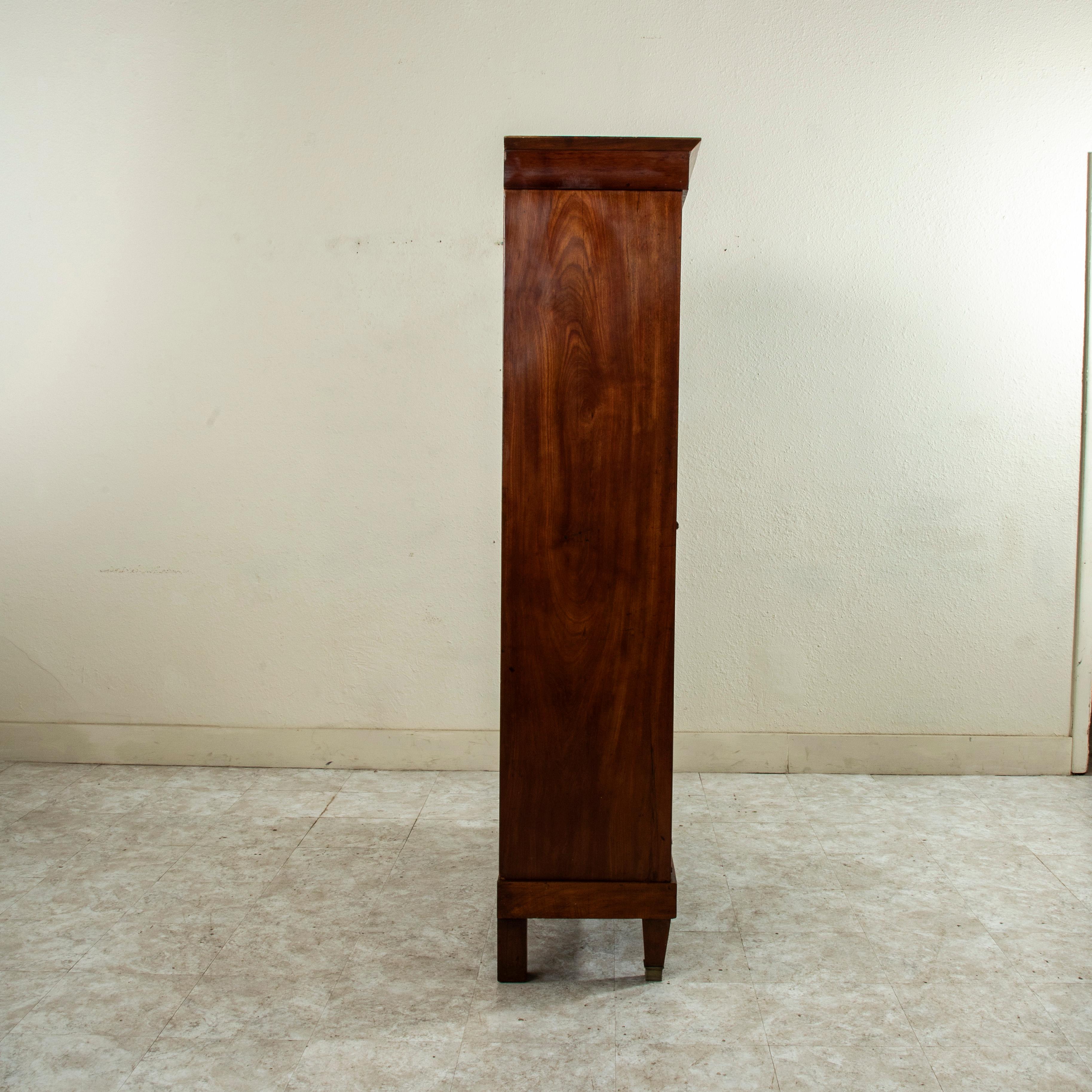 19th Century French Restauration Style Mahogany Bookcase, Vitrine, Bibliotheque For Sale 1