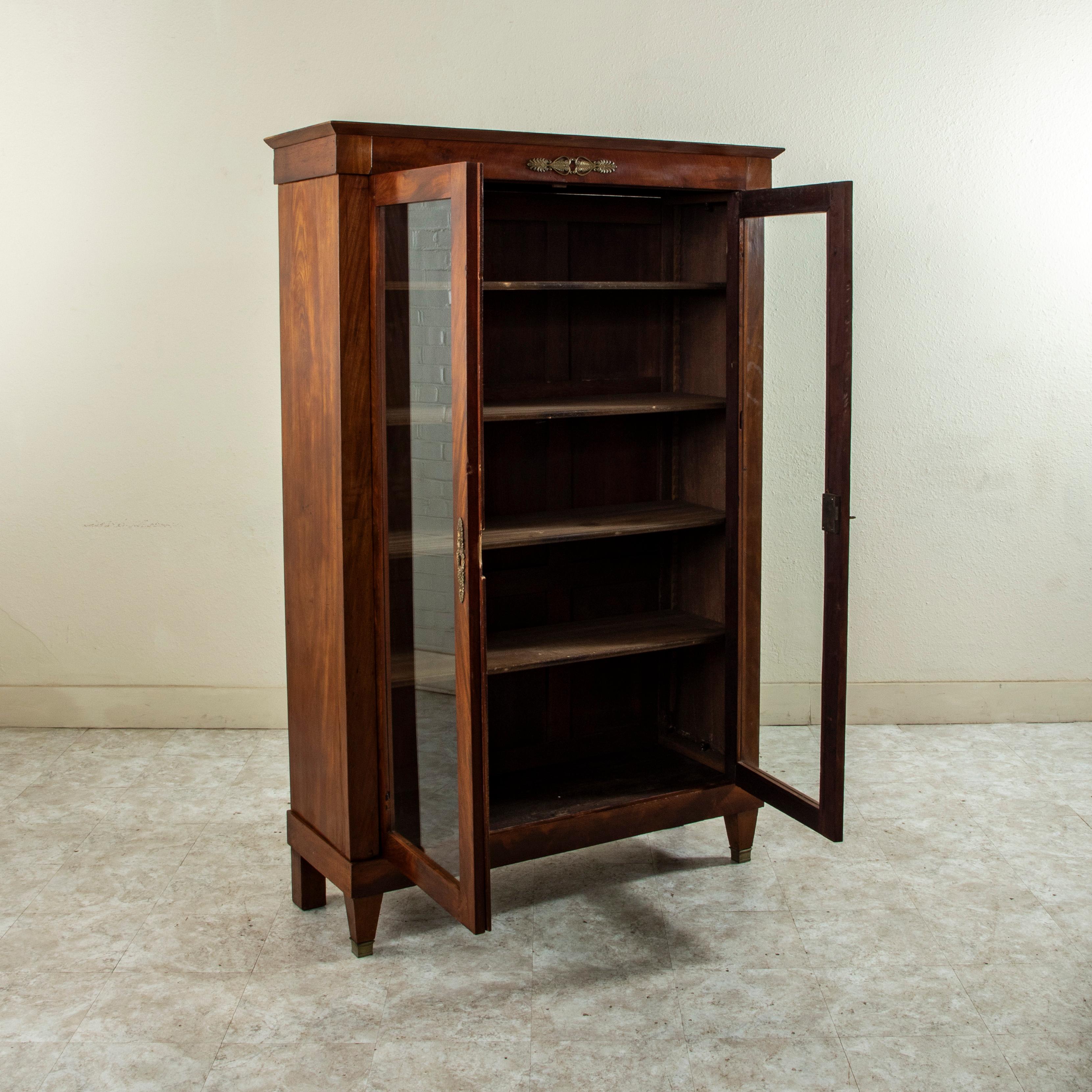 19th Century French Restauration Style Mahogany Bookcase, Vitrine, Bibliotheque For Sale 2