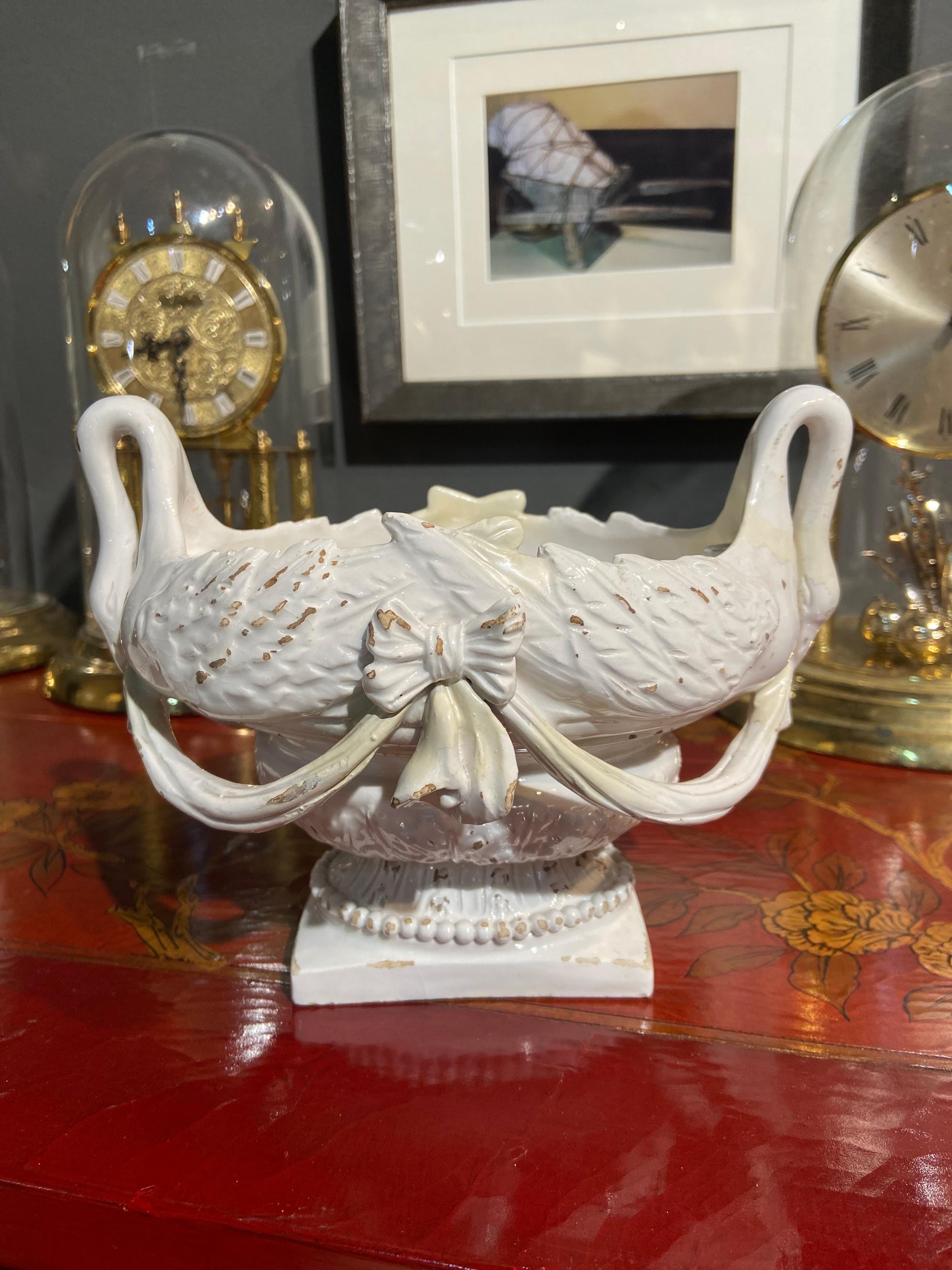 19th Century French Richly Decorated Centerpiece in Hand Made White Ceramic In Good Condition For Sale In Sofia, BG