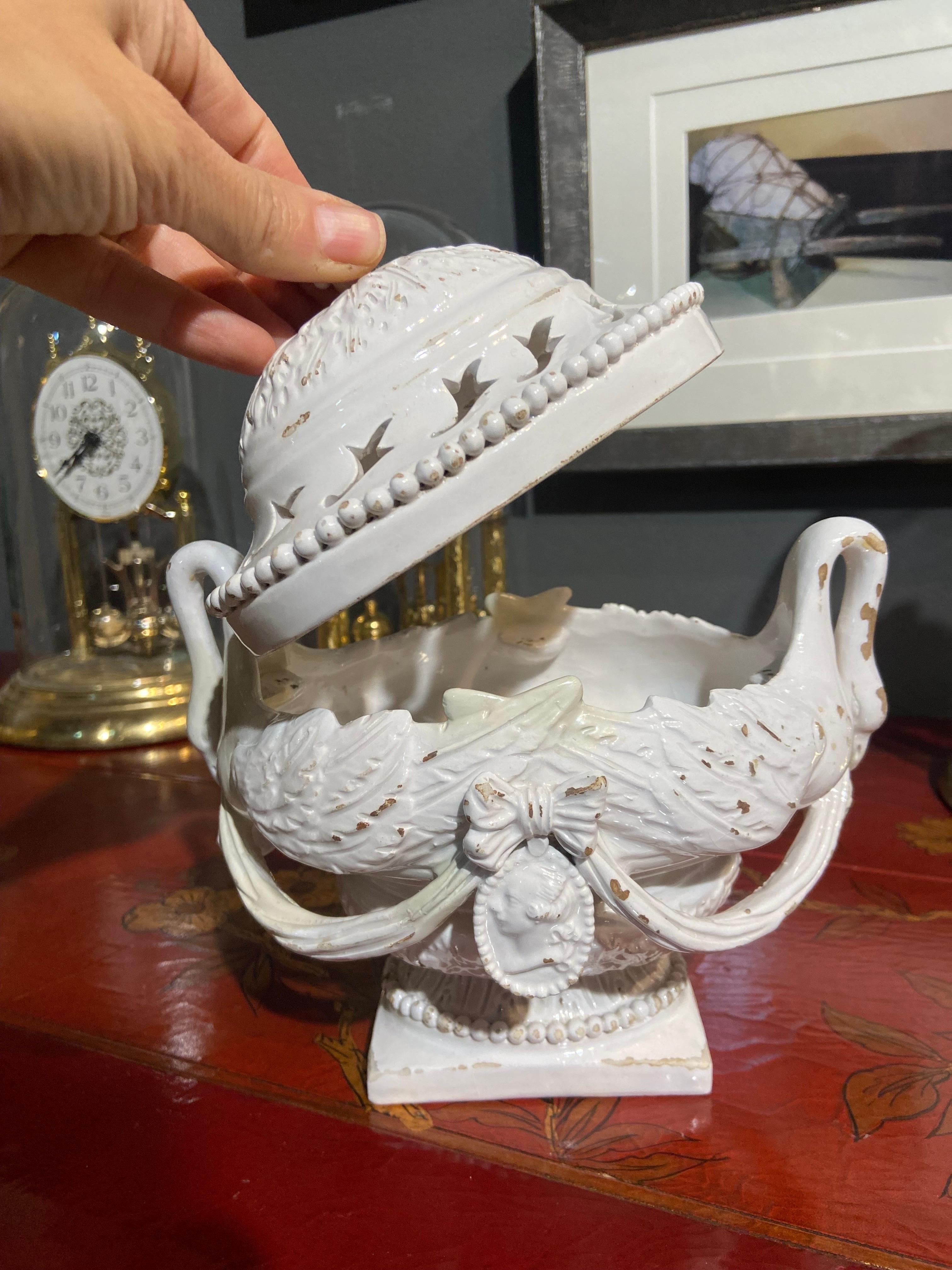 19th Century French Richly Decorated Centerpiece in Hand Made White Ceramic For Sale 1
