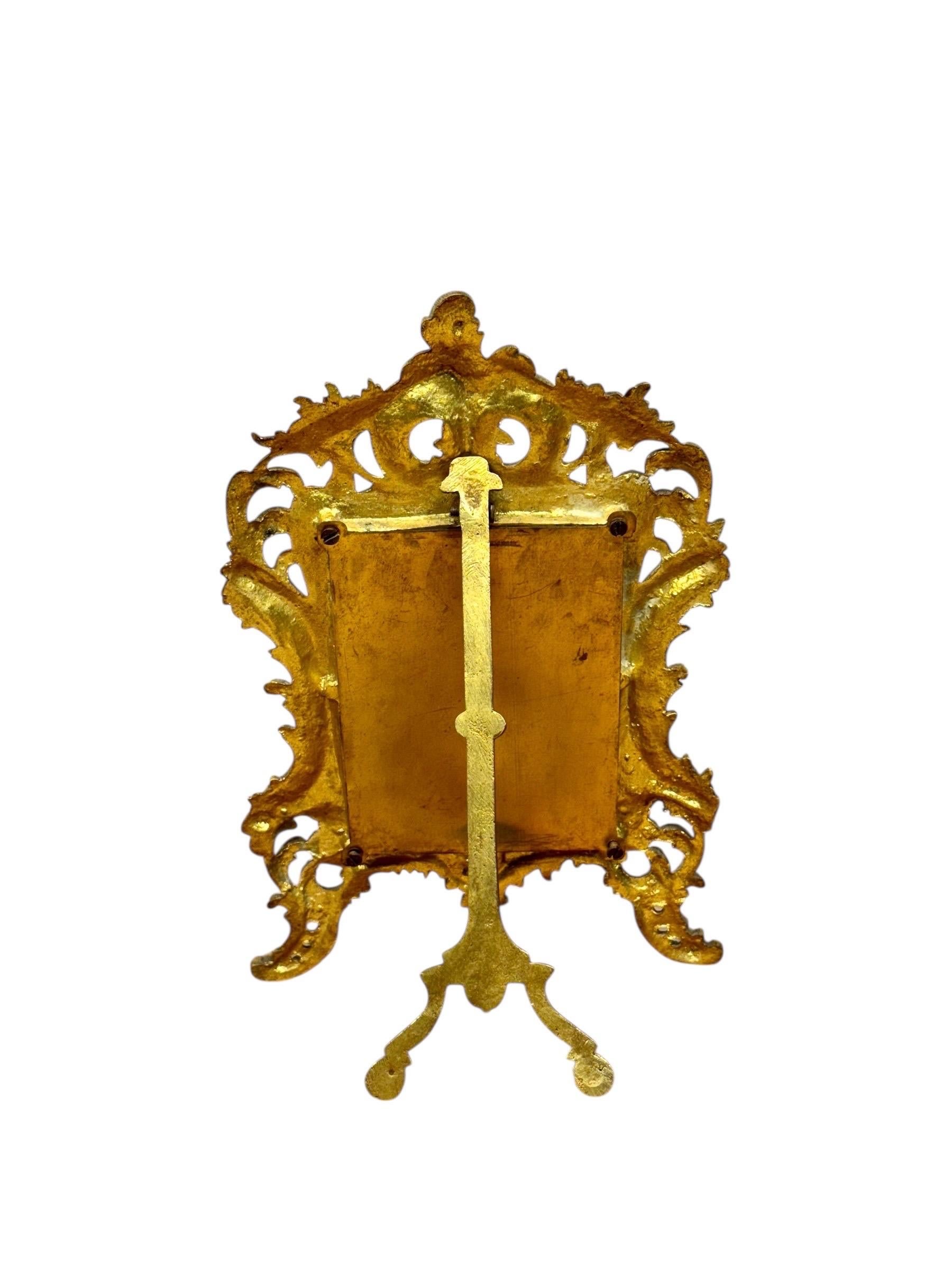 19th-Century French Rococo Gilt Bronze Tabletop Frame For Sale 3
