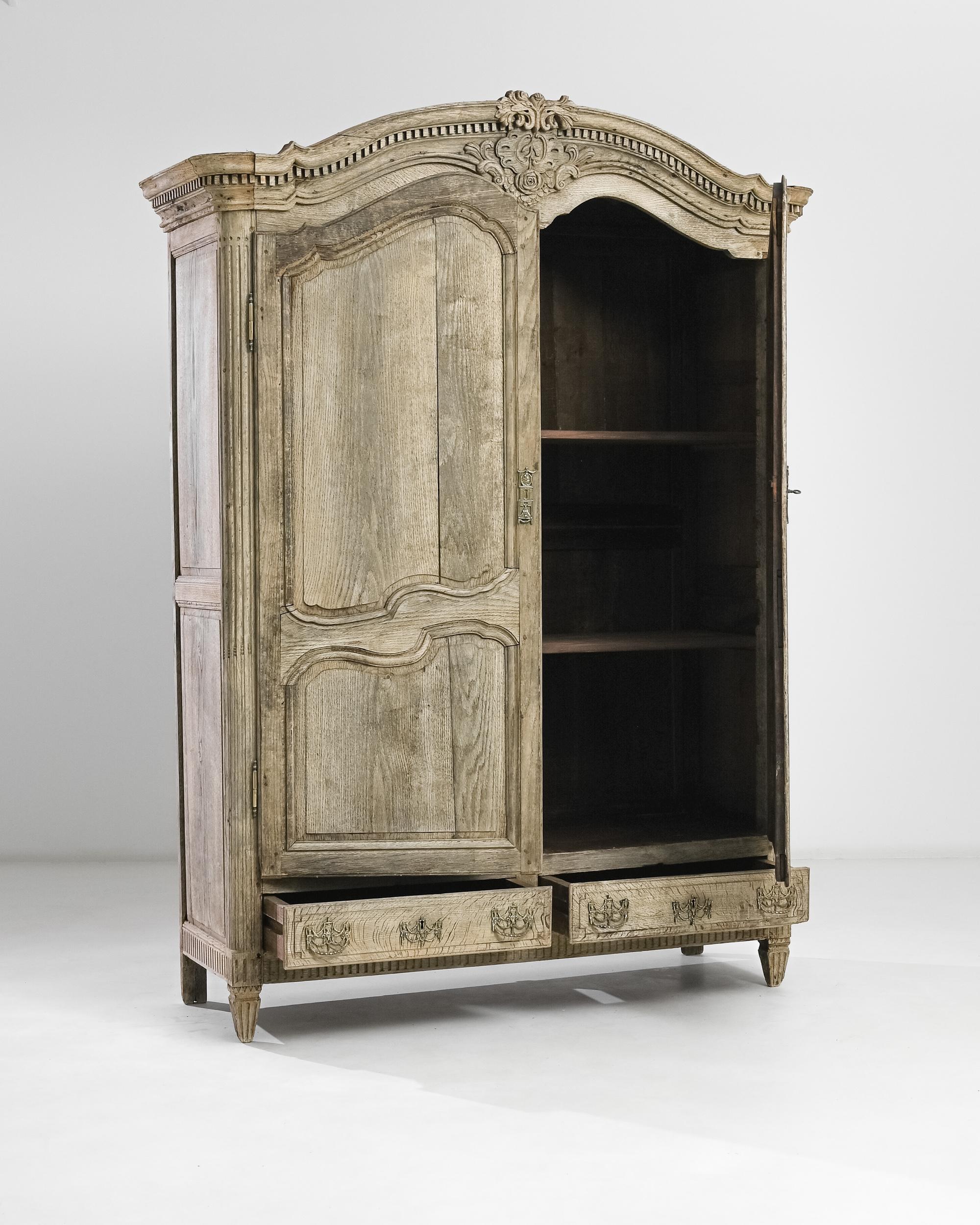 19th Century French Rococo Revival Bleached Oak Wardrobe 1
