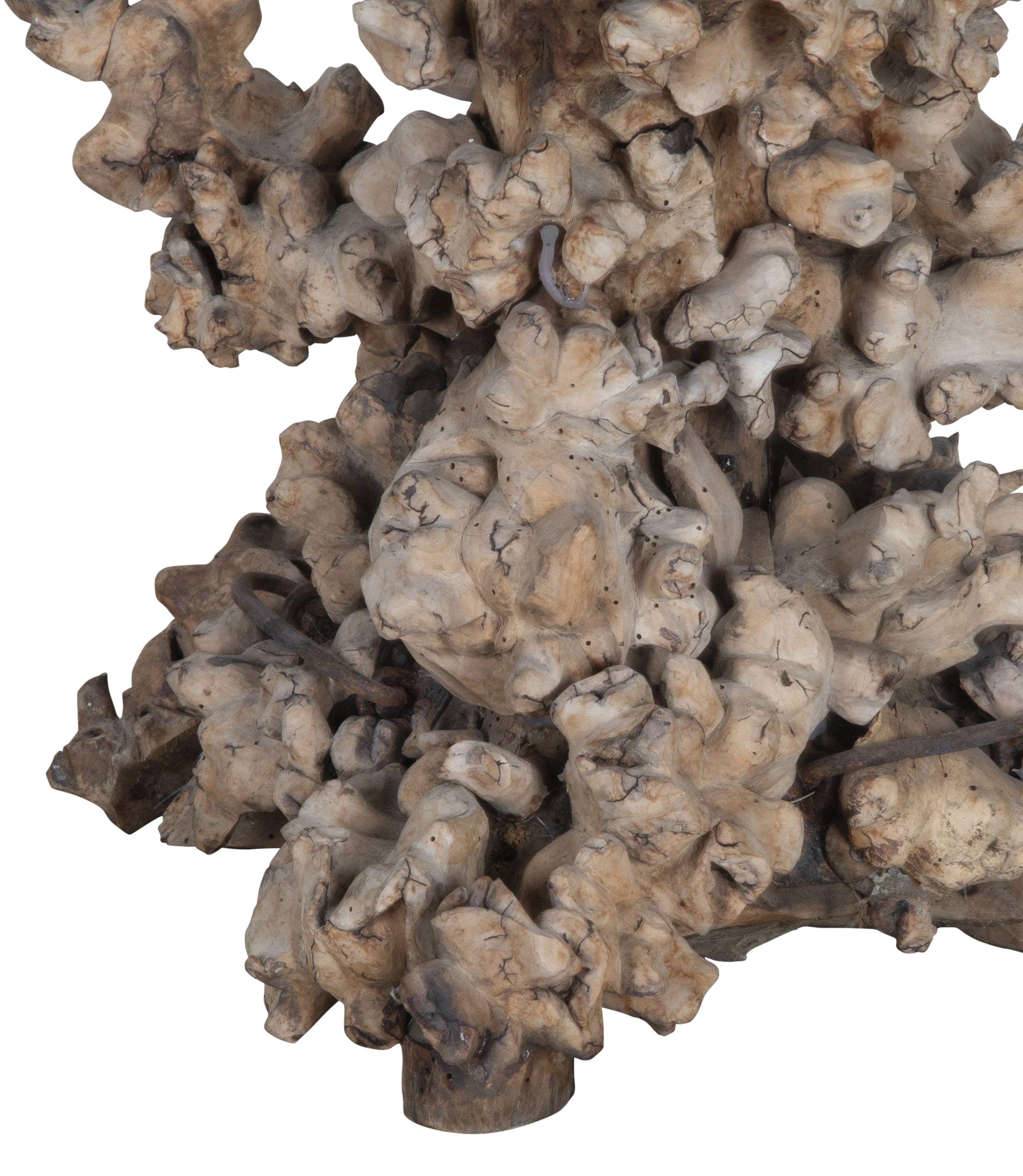 Exceptional early 19th Century root bowl.
A wonderful decorative piece for display. Circa 1800.

Alder root.