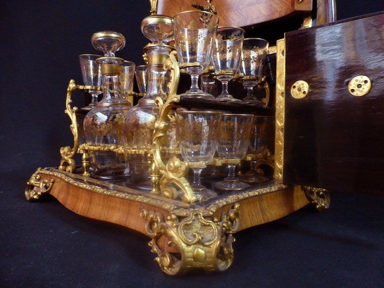 19th Century French Rosewood and Glass Liquor Cabinet For Sale 3