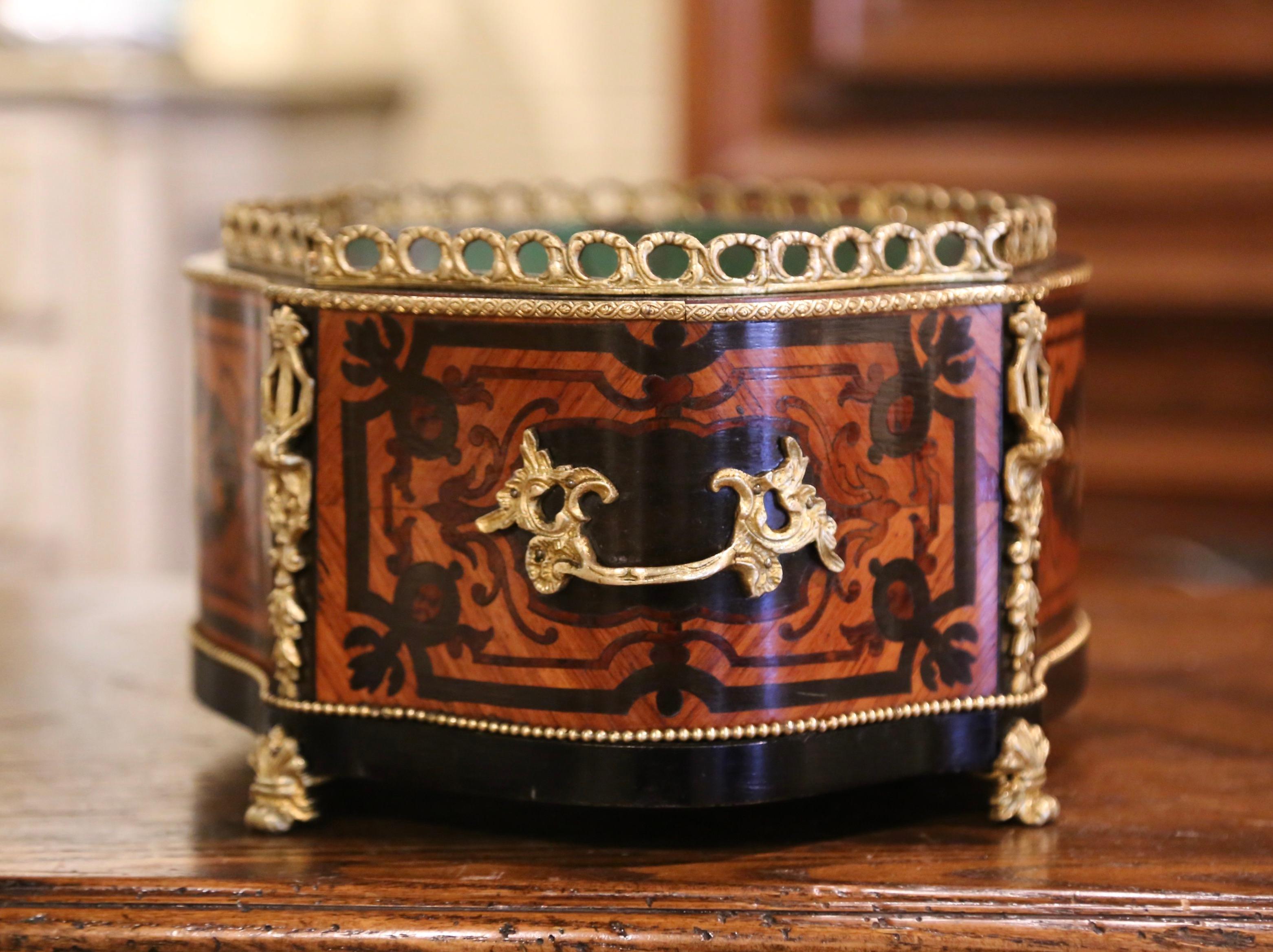 19th Century French Rosewood Bombe Jardinière with Marquetry and Bronze Mounts 2