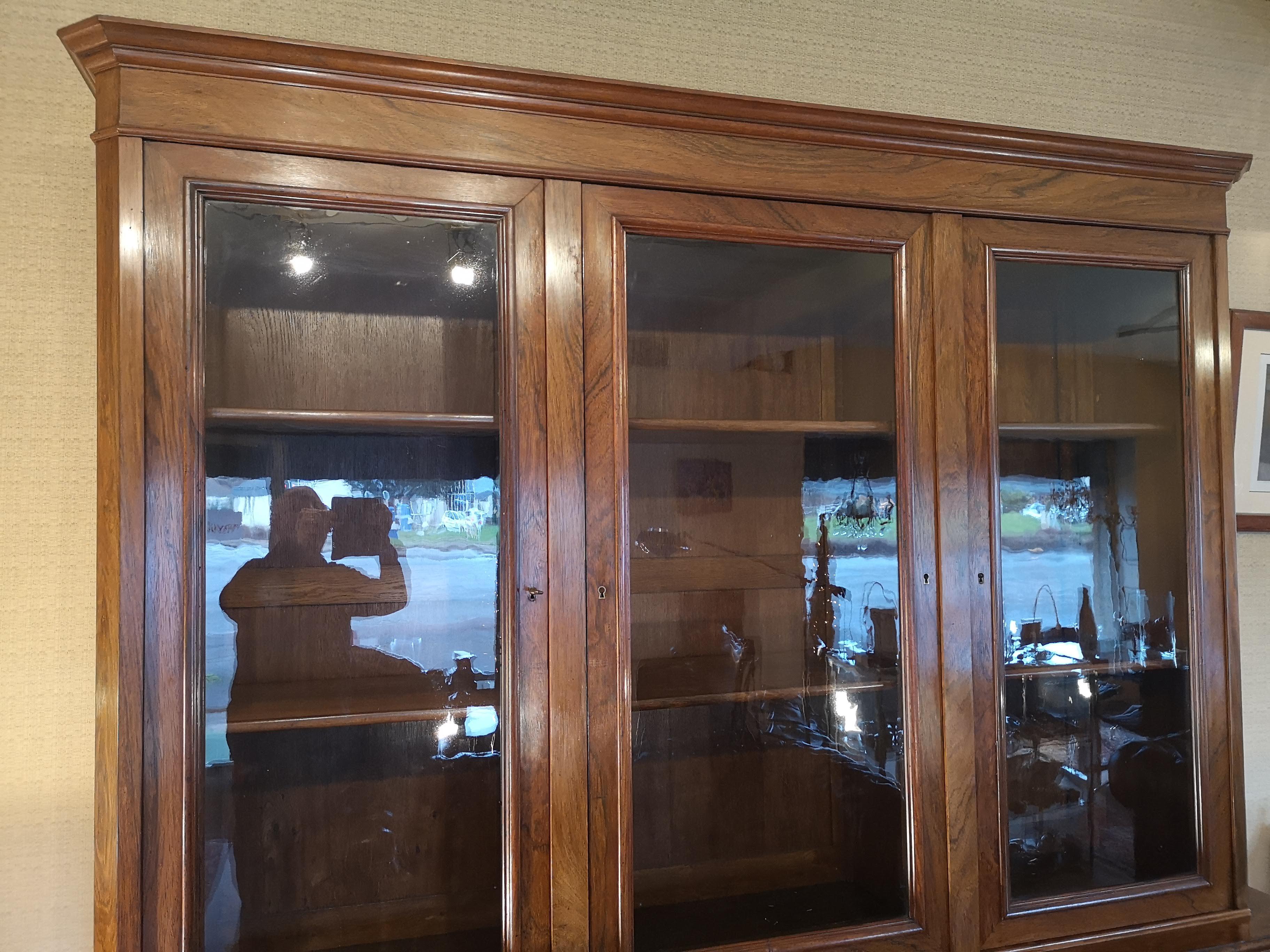 19th Century French Rosewood three doors bookcase For Sale 6