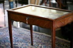 Vitrina in palissandro francese del XIX secolo con apertura superiore, periodo di transizione