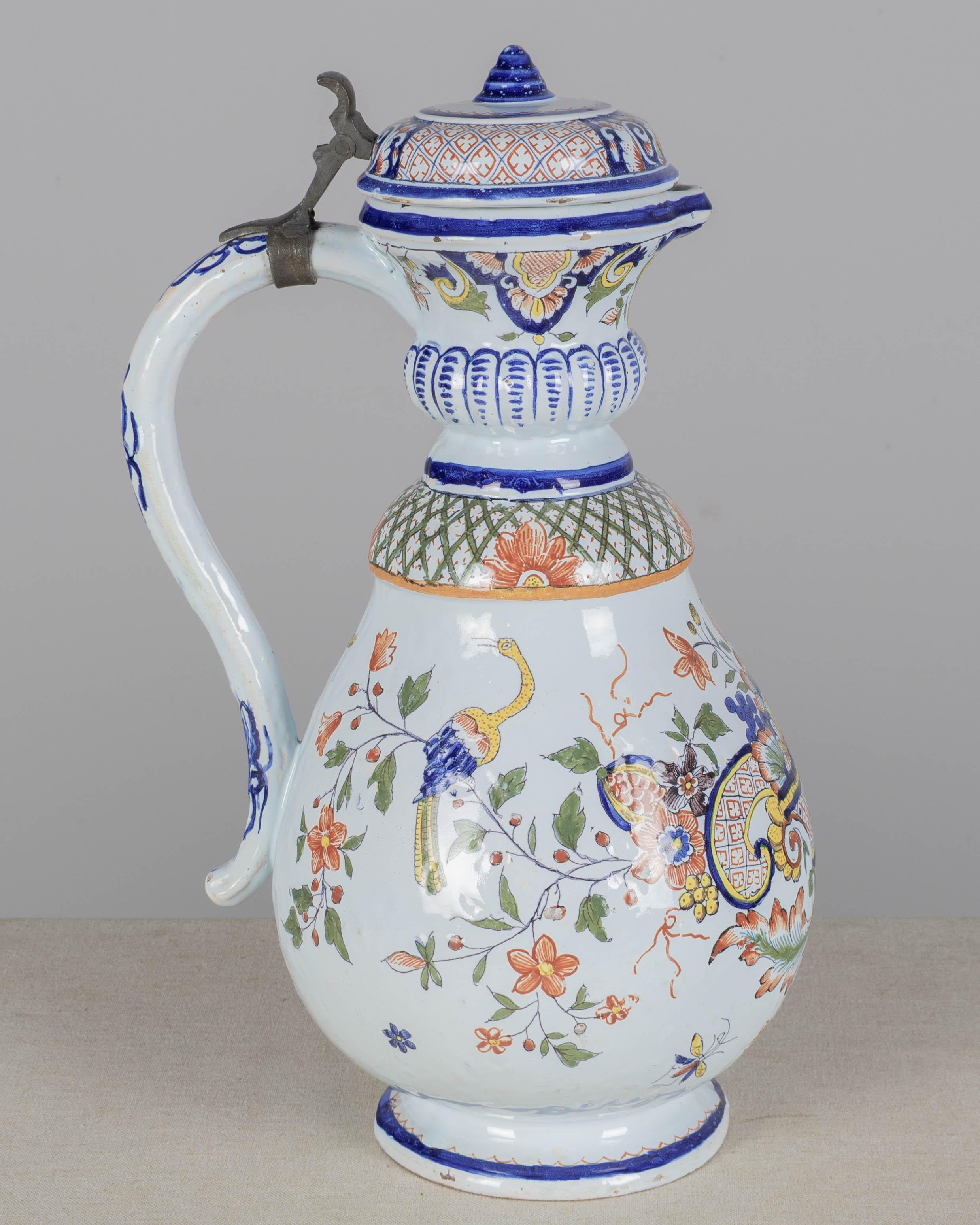 XIXe siècle Pichet en faïence de Rouen du 19e siècle en vente