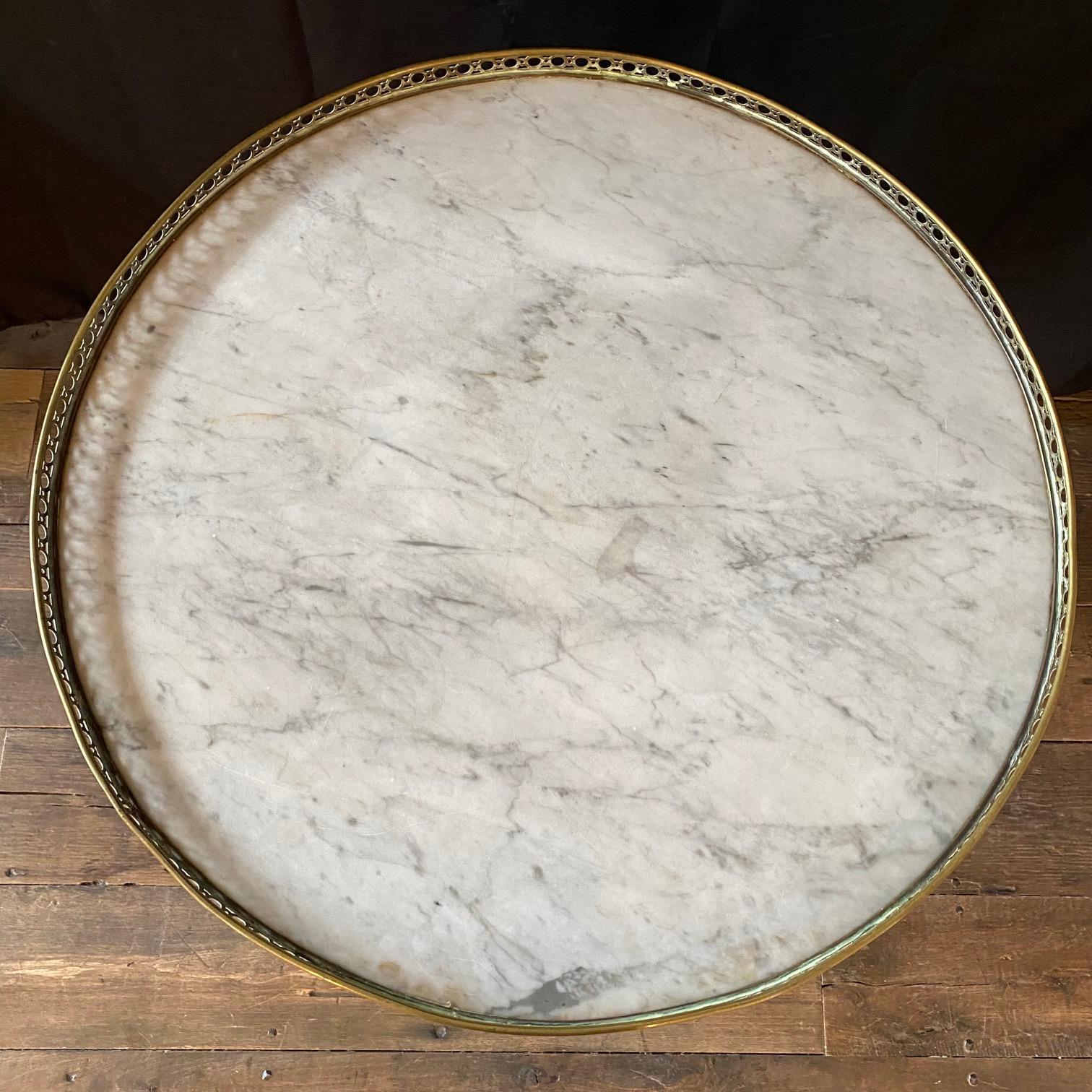 19th Century French Round Carrara Marble Top Bouillotte Side Table For Sale 1
