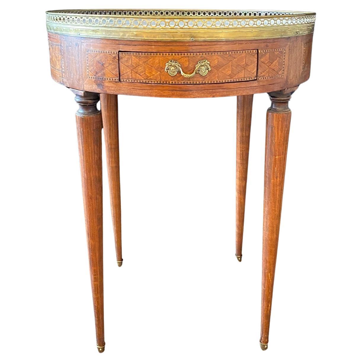 19th Century French Round Carrara Marble Top Bouillotte Side Table For Sale