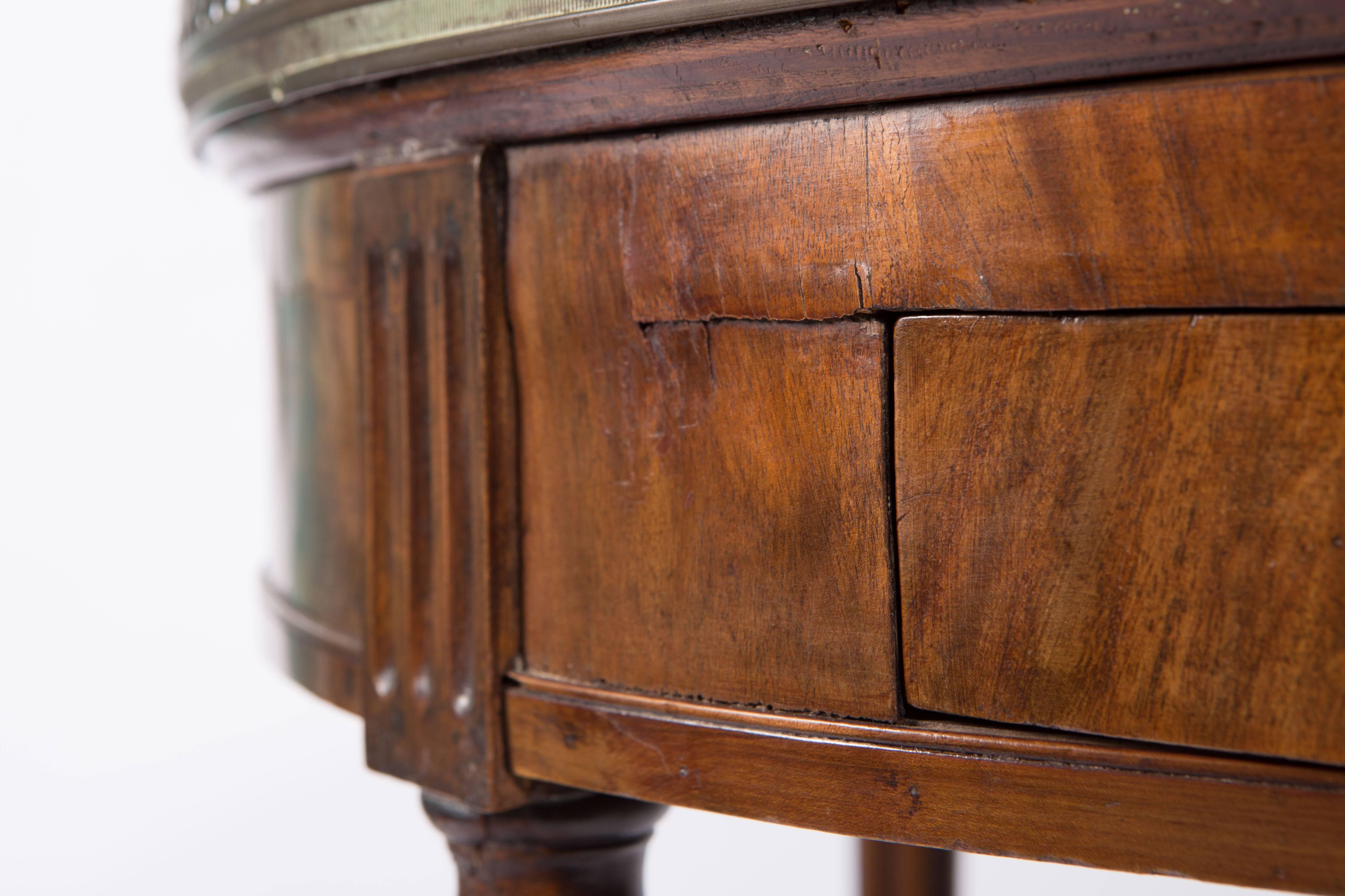19th Century French Round Mahogany Side Table with Marble Top 15