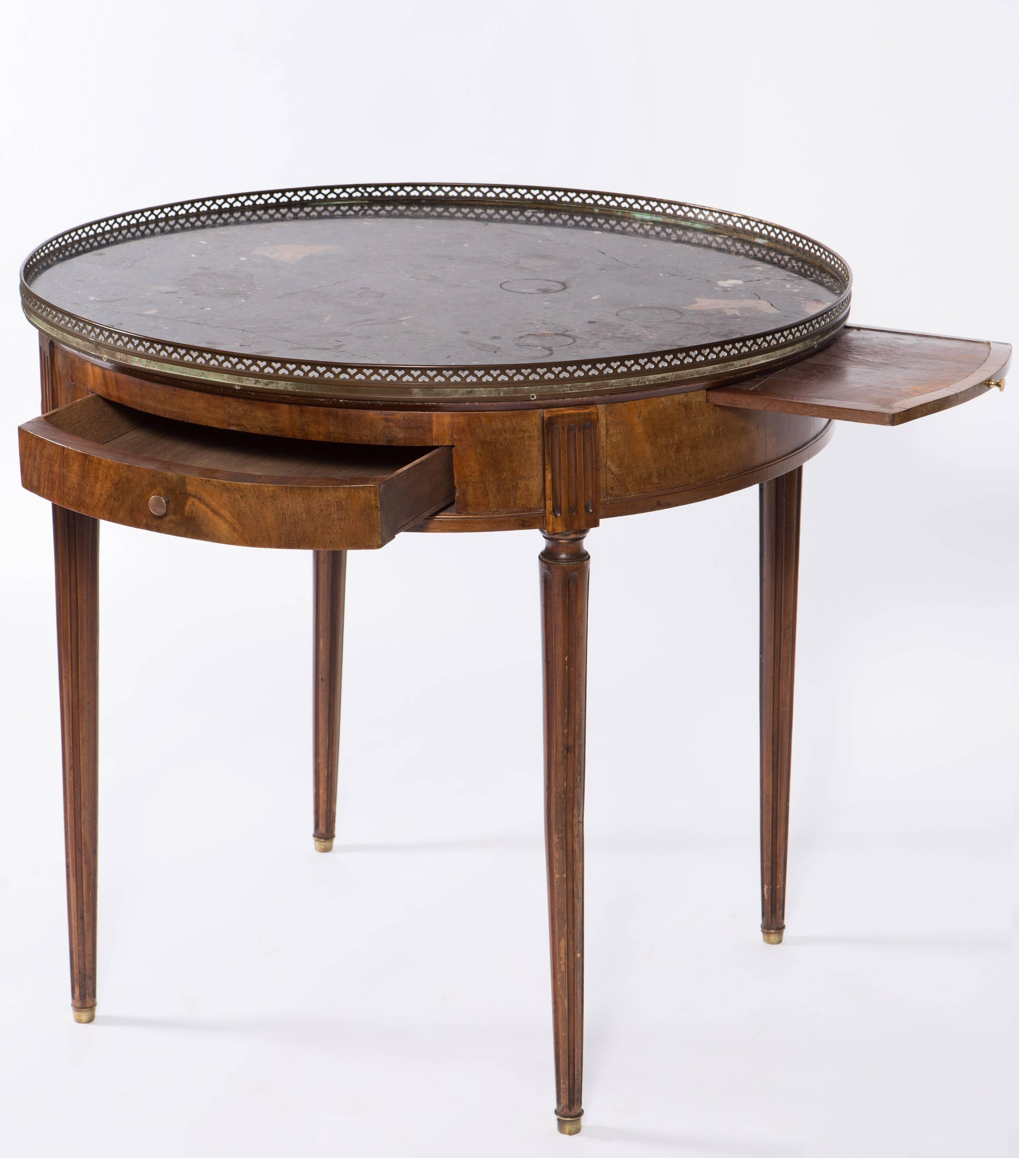 19th Century French Round Mahogany Side Table with Marble Top 3