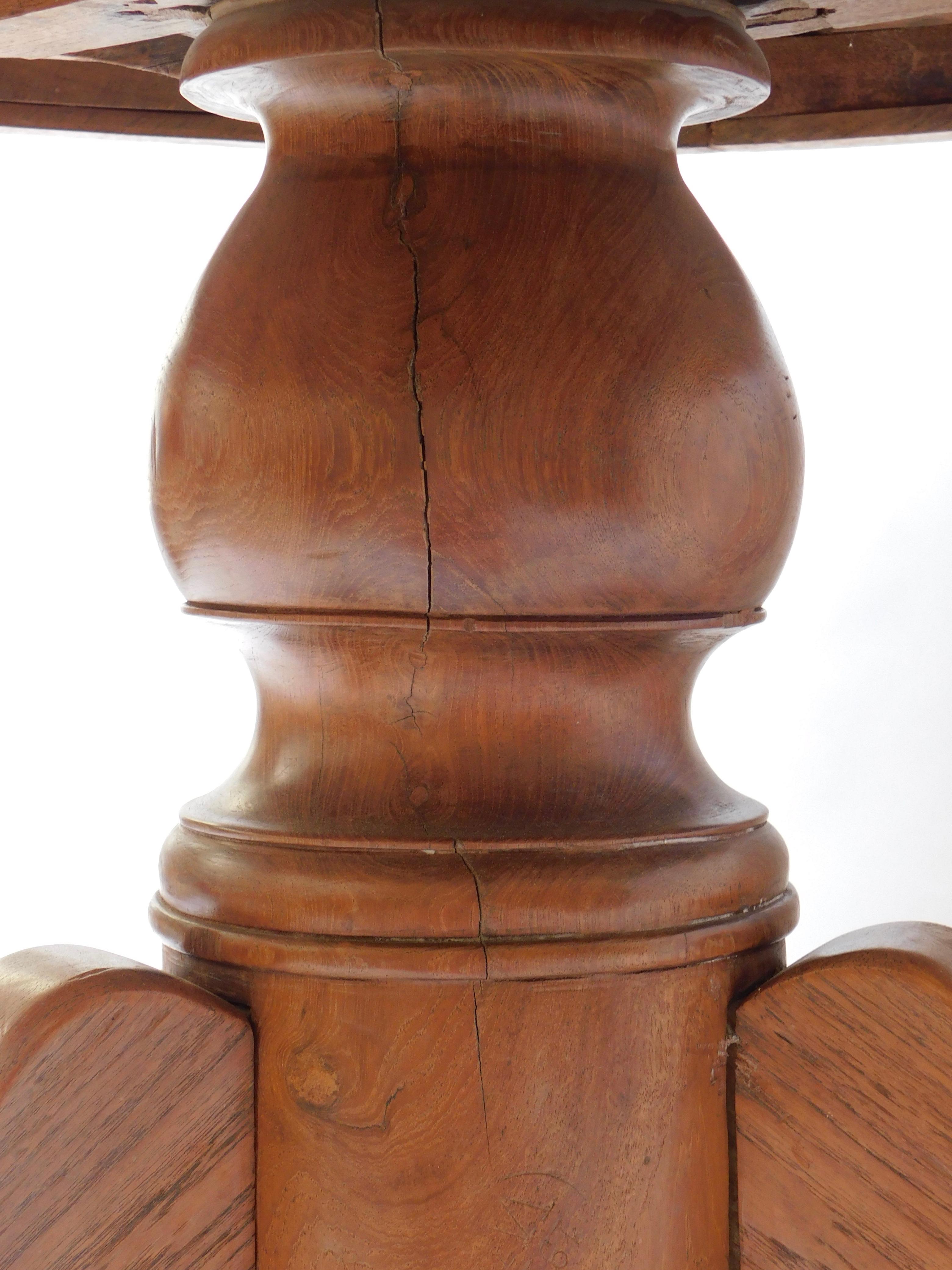 19th Century French Round Pedestal Table of Solid Cherry For Sale 7