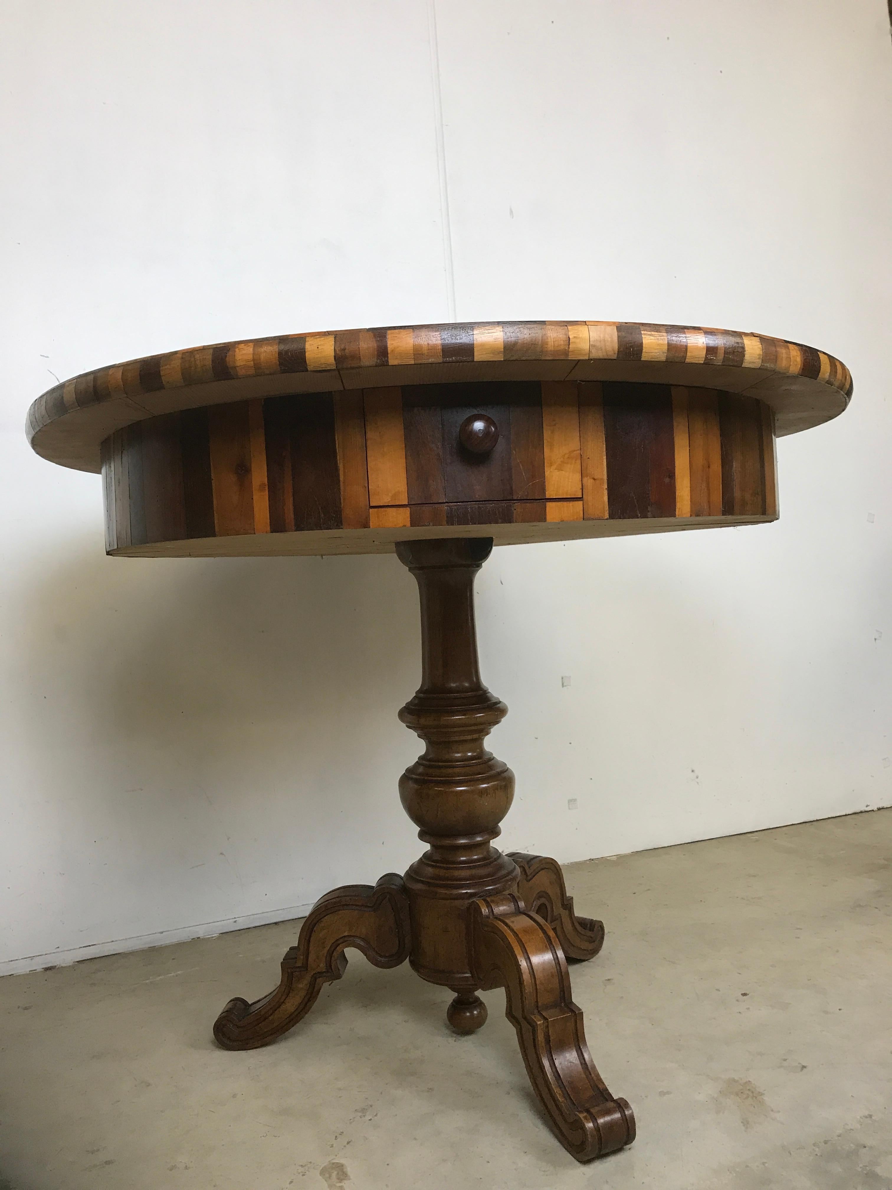 19th Century French Round Table For Sale 1