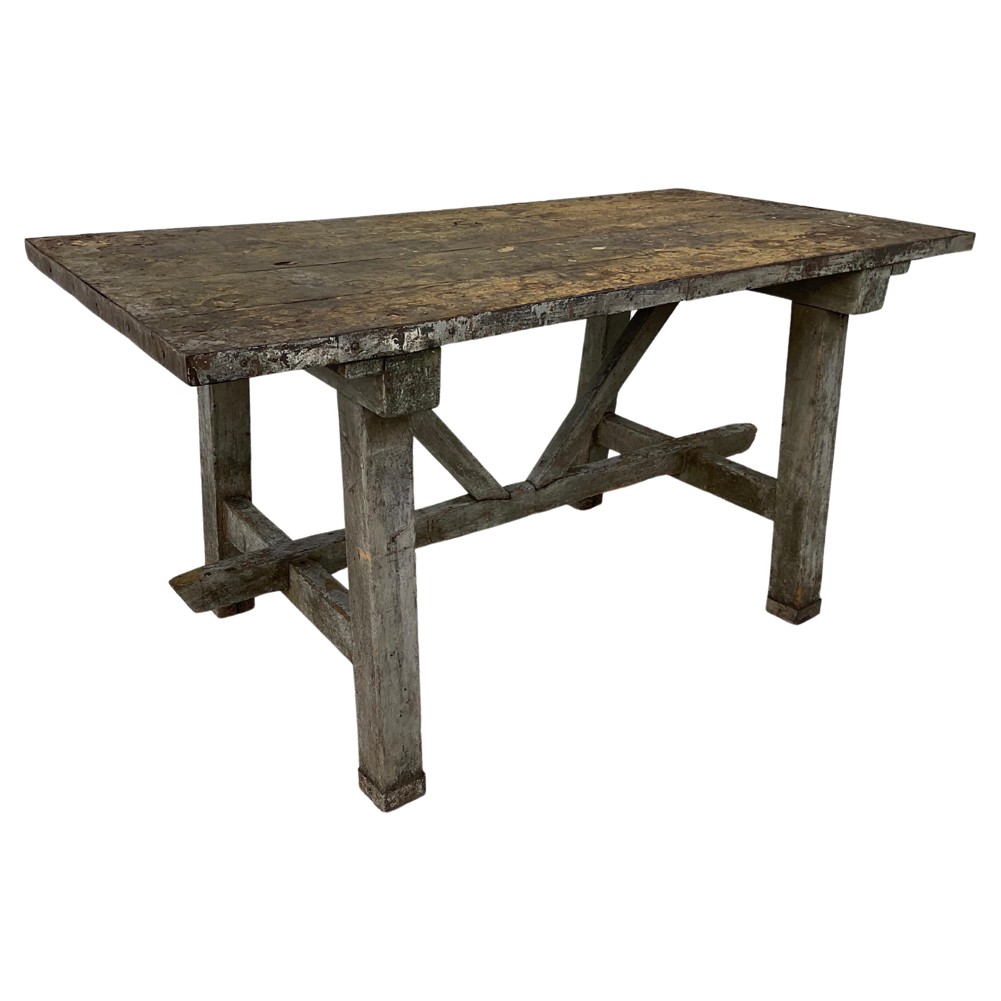 XIXe siècle Table ou bureau de salle à manger ou d'écriture rustique industrielle française du 19e siècle en vente