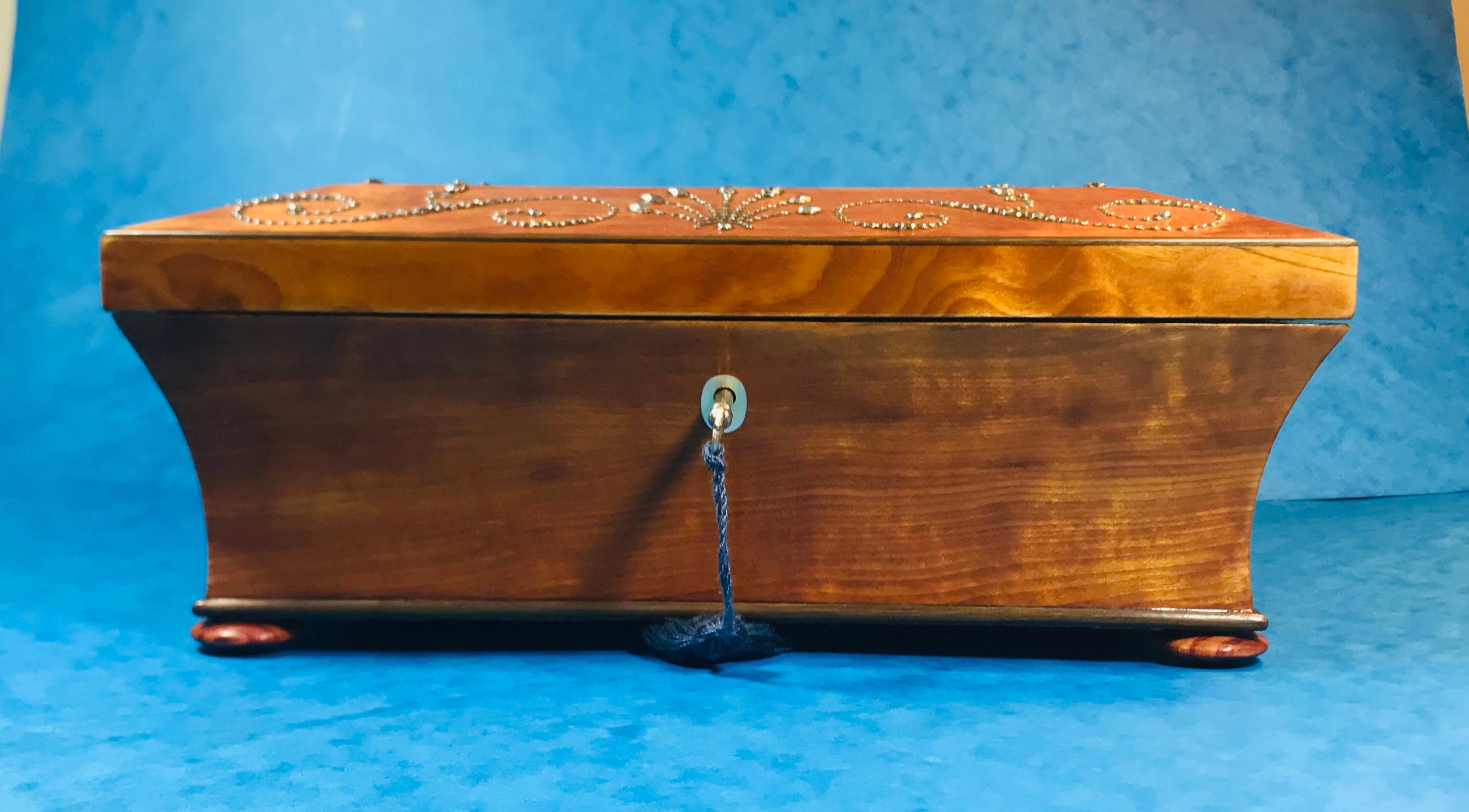 Other 19th Century French Satinwood Jewelry Box