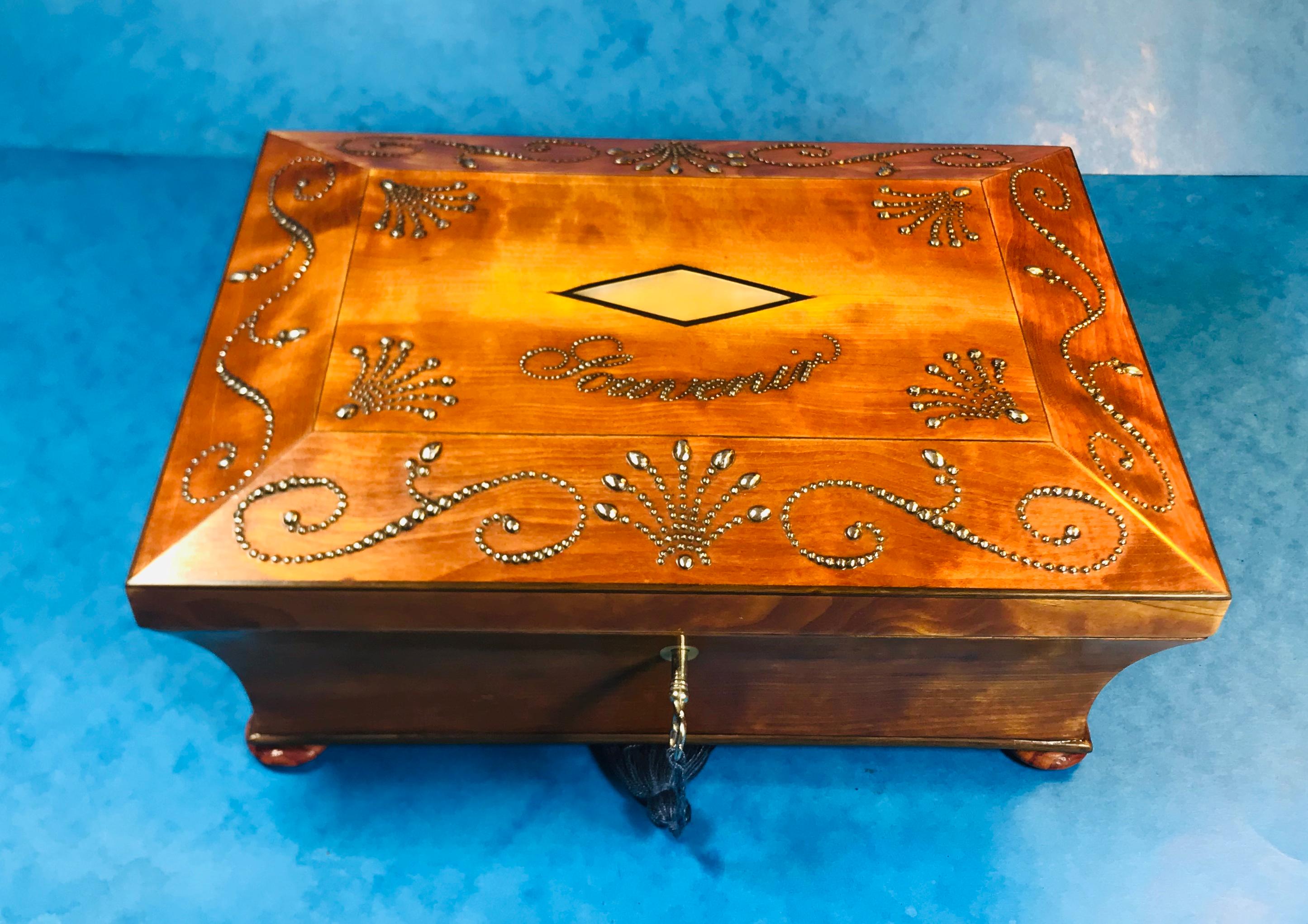 19th Century French Satinwood Jewelry Box 3