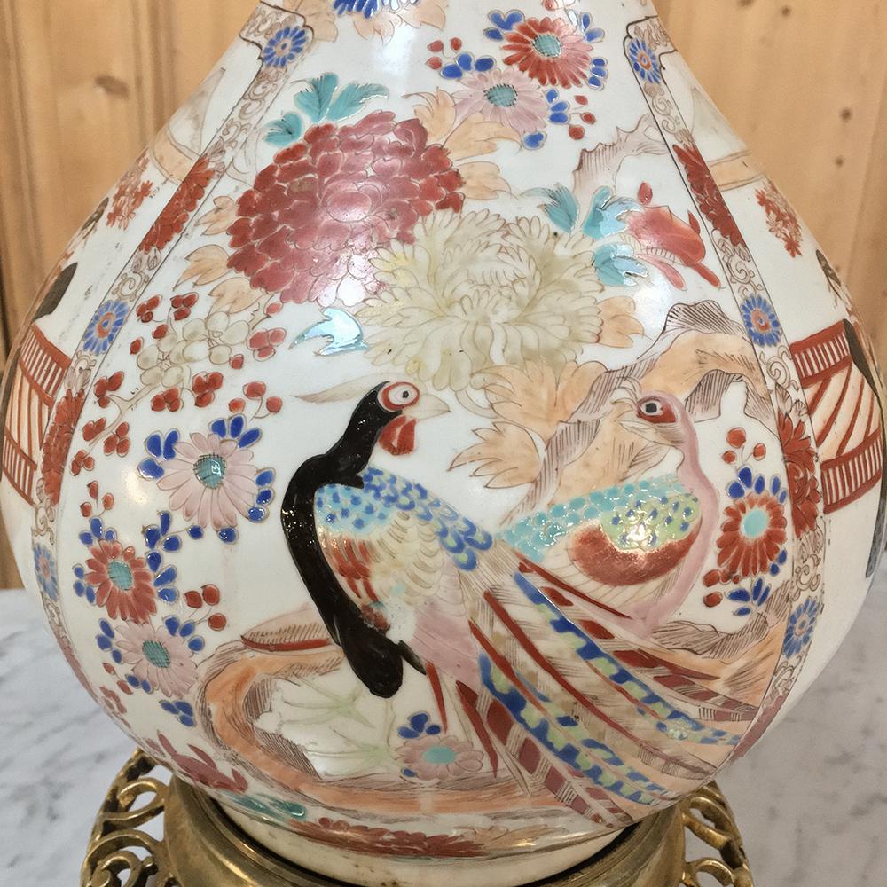 Lampe à poser en forme d'urne Satsuma du 19e siècle en vente 2